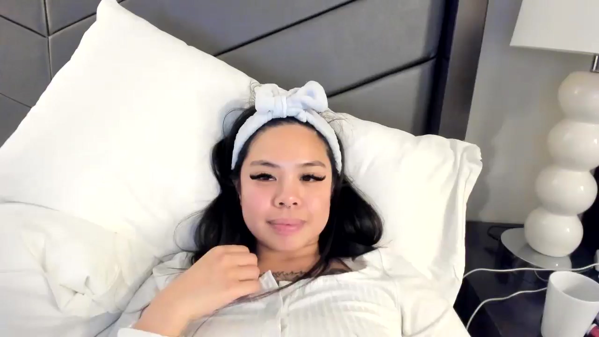 Gallery image thumbnail from dolllface's myfreecams stream on, 05/20/2025, 06:26 image 11 of 20