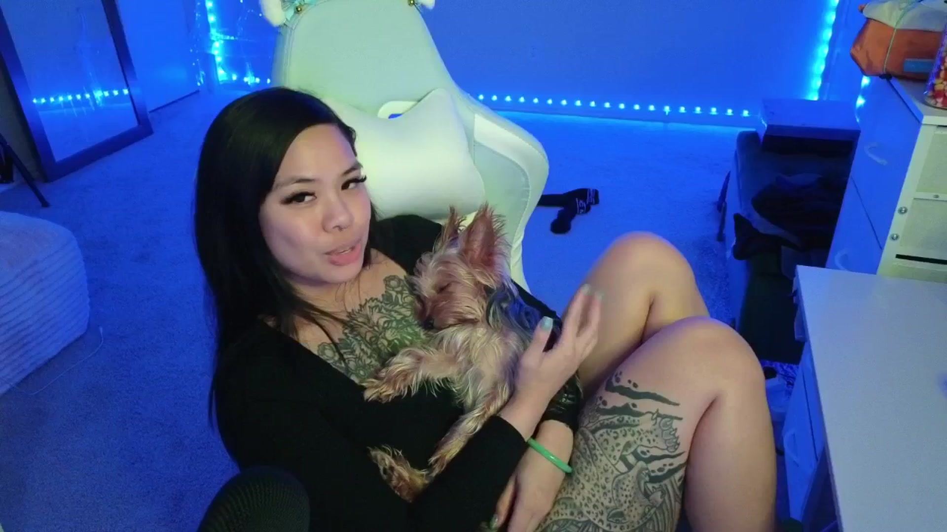 Gallery image thumbnail from dolllface's myfreecams stream on, 11/07/2025, 09:41 image 9 of 20