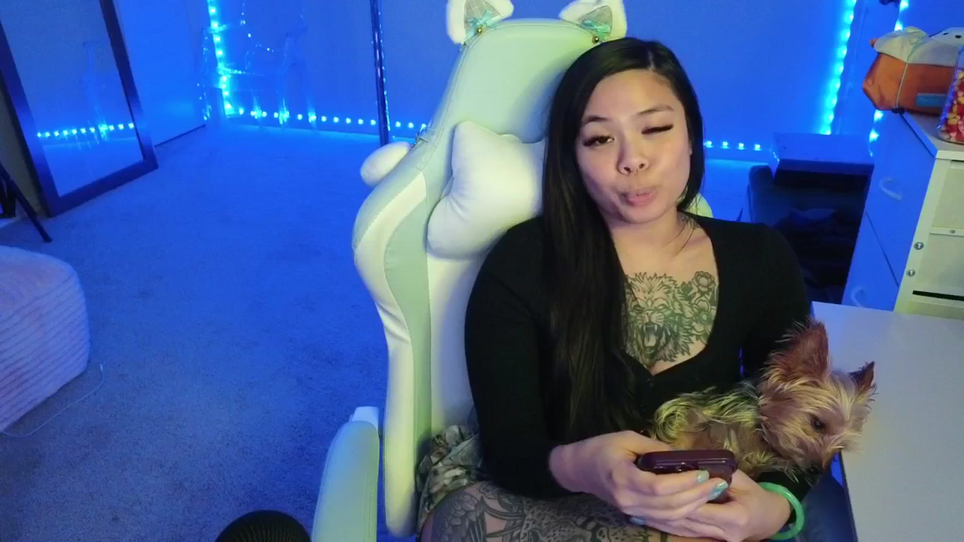 Gallery image thumbnail from dolllface's myfreecams stream on, 11/07/2025, 09:41 image 17 of 20