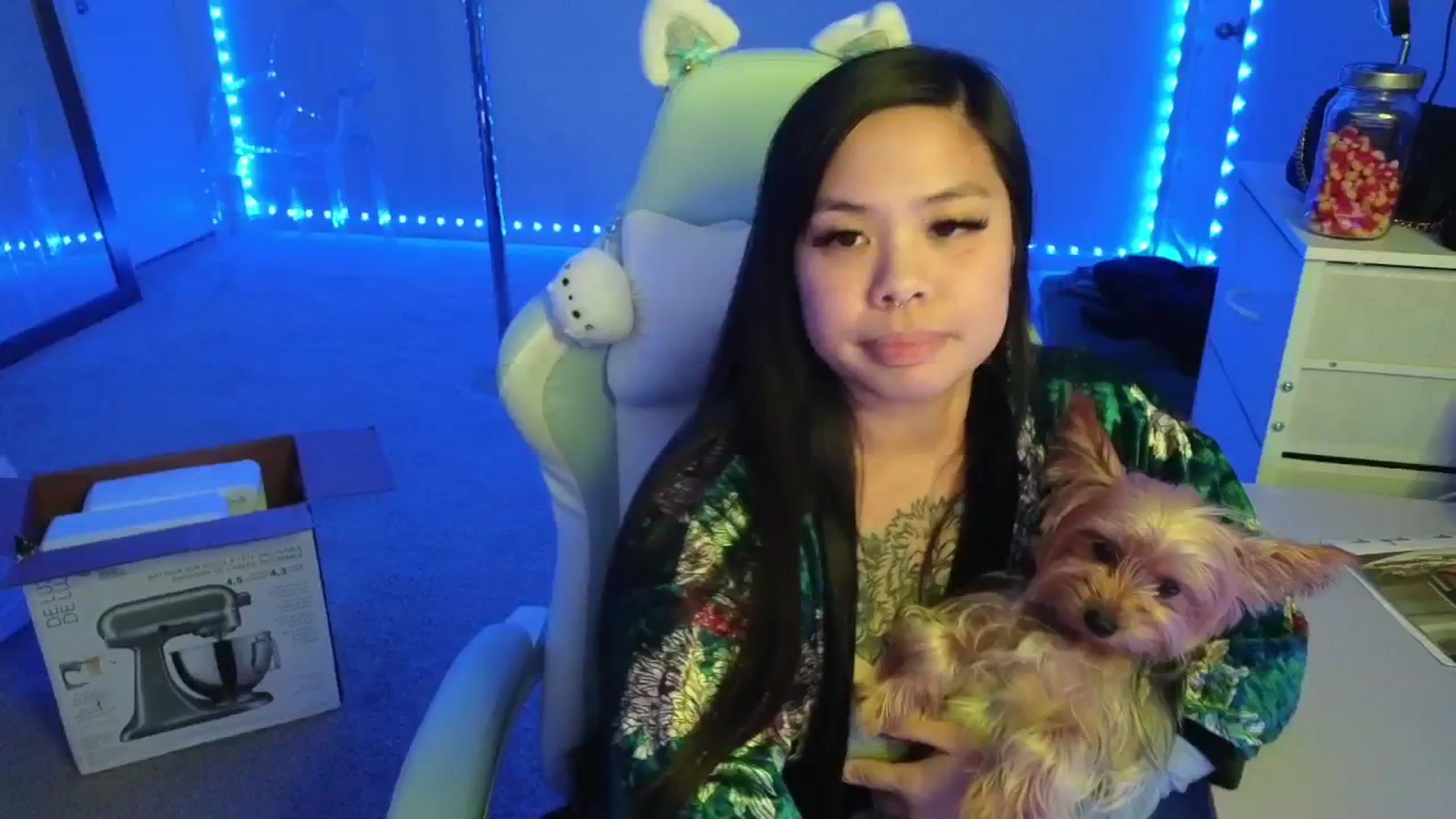 Gallery image thumbnail from dolllface's myfreecams stream on, 11/10/2025, 09:49 image 10 of 20