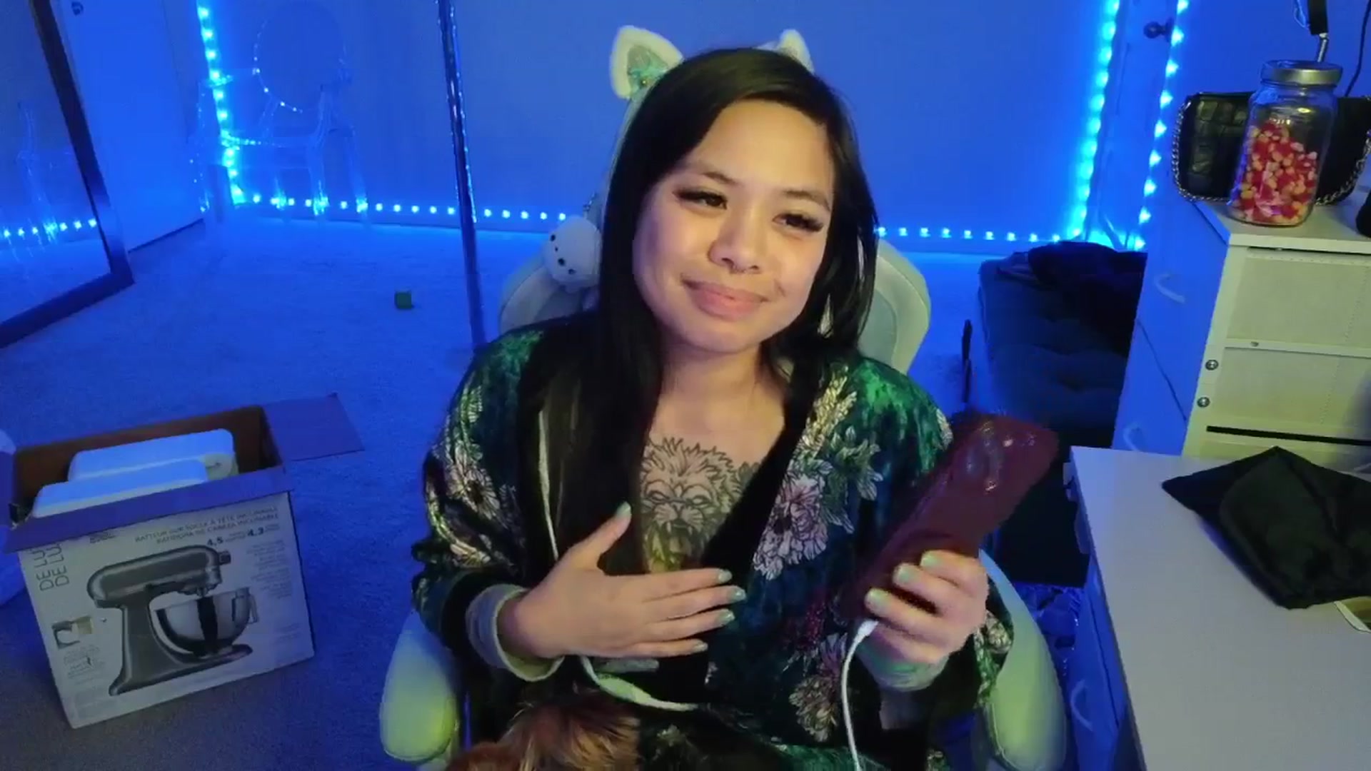Gallery image thumbnail from dolllface's myfreecams stream on, 11/10/2025, 10:23 image 12 of 20