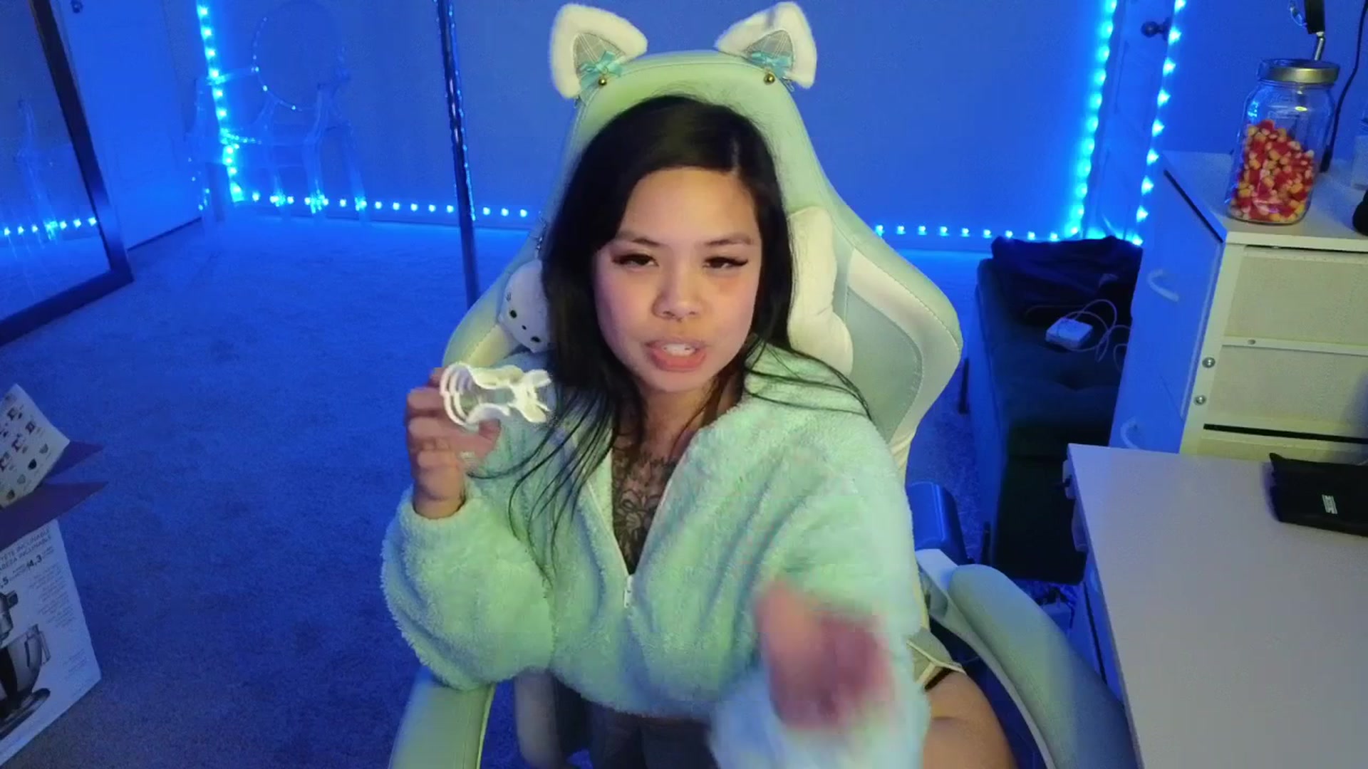 Gallery image thumbnail from dolllface's myfreecams stream on, 11/12/2025, 09:05 image 19 of 20