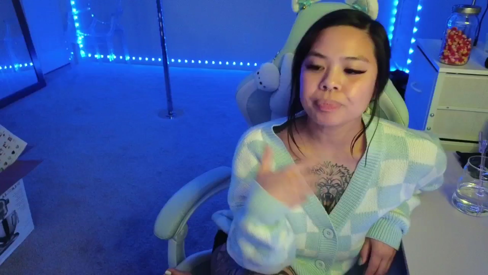 Gallery image thumbnail from dolllface's myfreecams stream on, 11/13/2025, 10:12 image 20 of 20