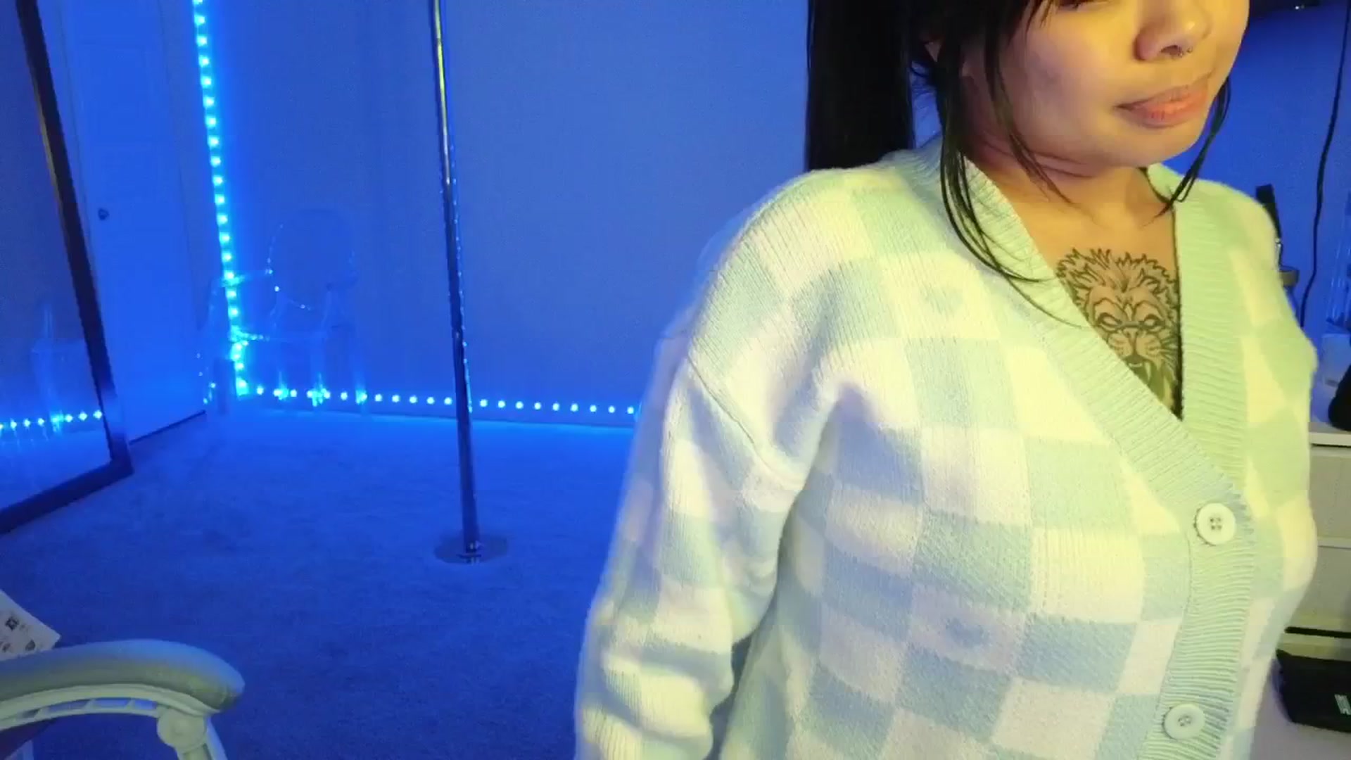 Gallery image thumbnail from dolllface's myfreecams stream on, 11/13/2025, 10:12 image 6 of 20