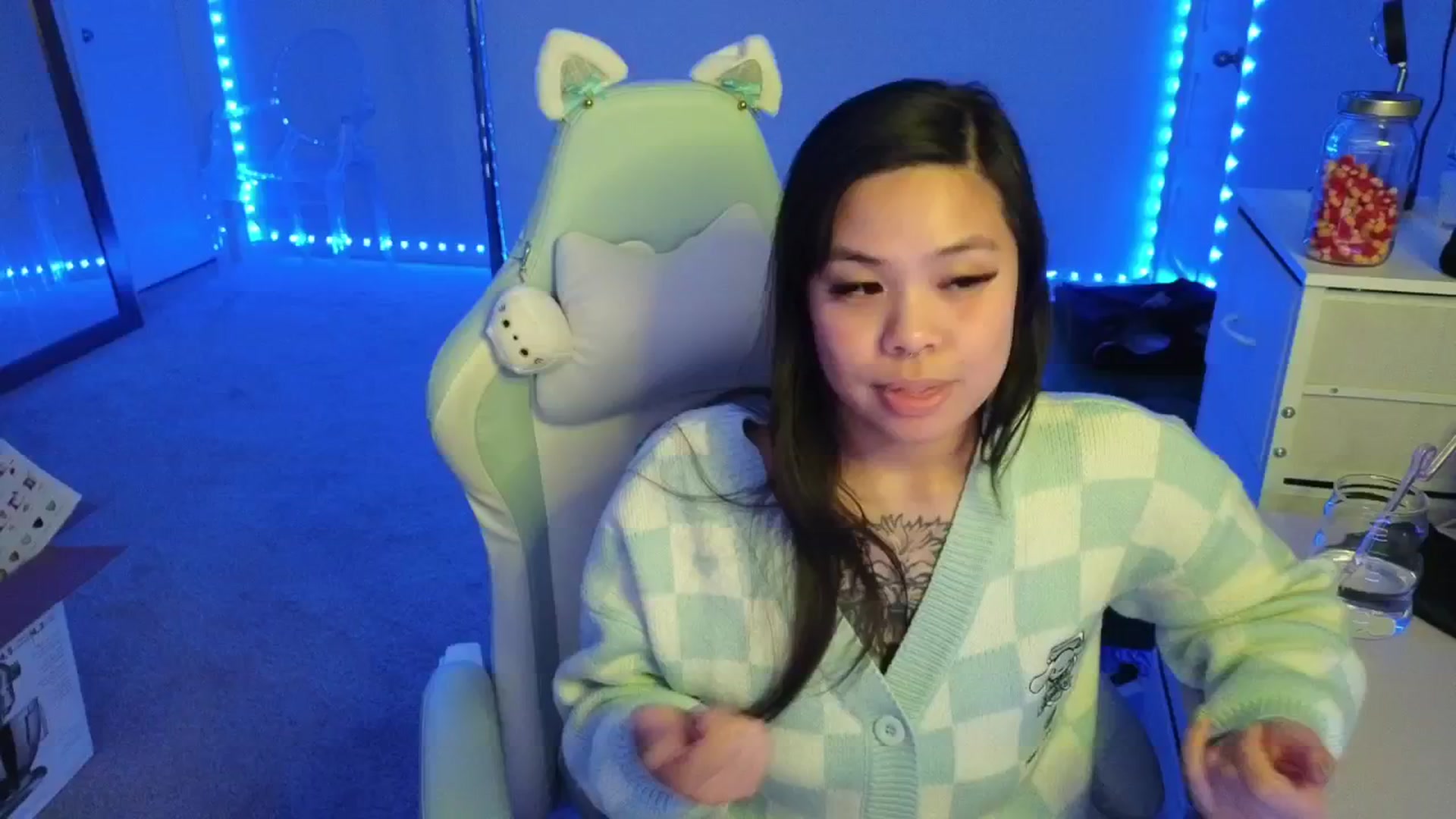 Gallery image thumbnail from dolllface's myfreecams stream on, 11/13/2025, 10:28 image 20 of 20
