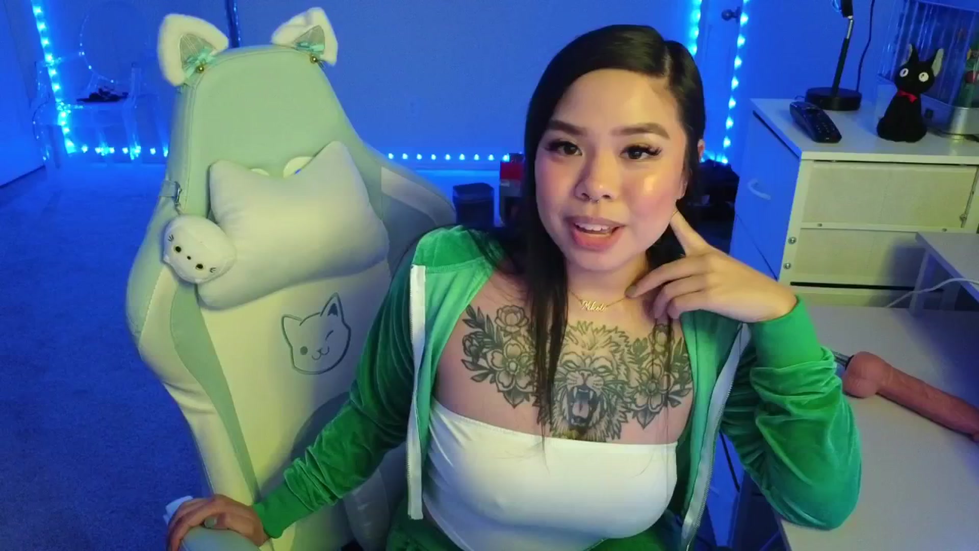 Gallery image thumbnail from dolllface's myfreecams stream on, 11/20/2025, 07:52 image 11 of 20