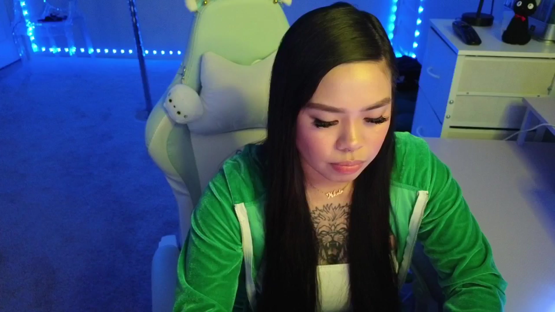 Gallery image thumbnail from dolllface's myfreecams stream on, 11/20/2025, 07:52 image 5 of 20