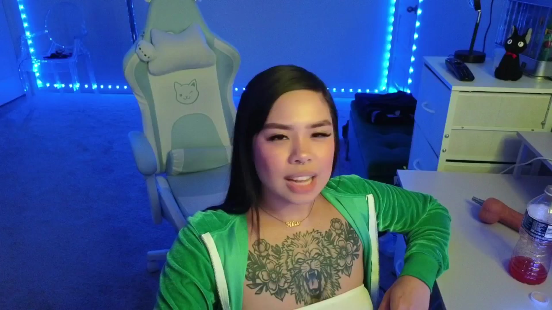 Gallery image thumbnail from dolllface's myfreecams stream on, 11/20/2025, 11:32 image 2 of 20