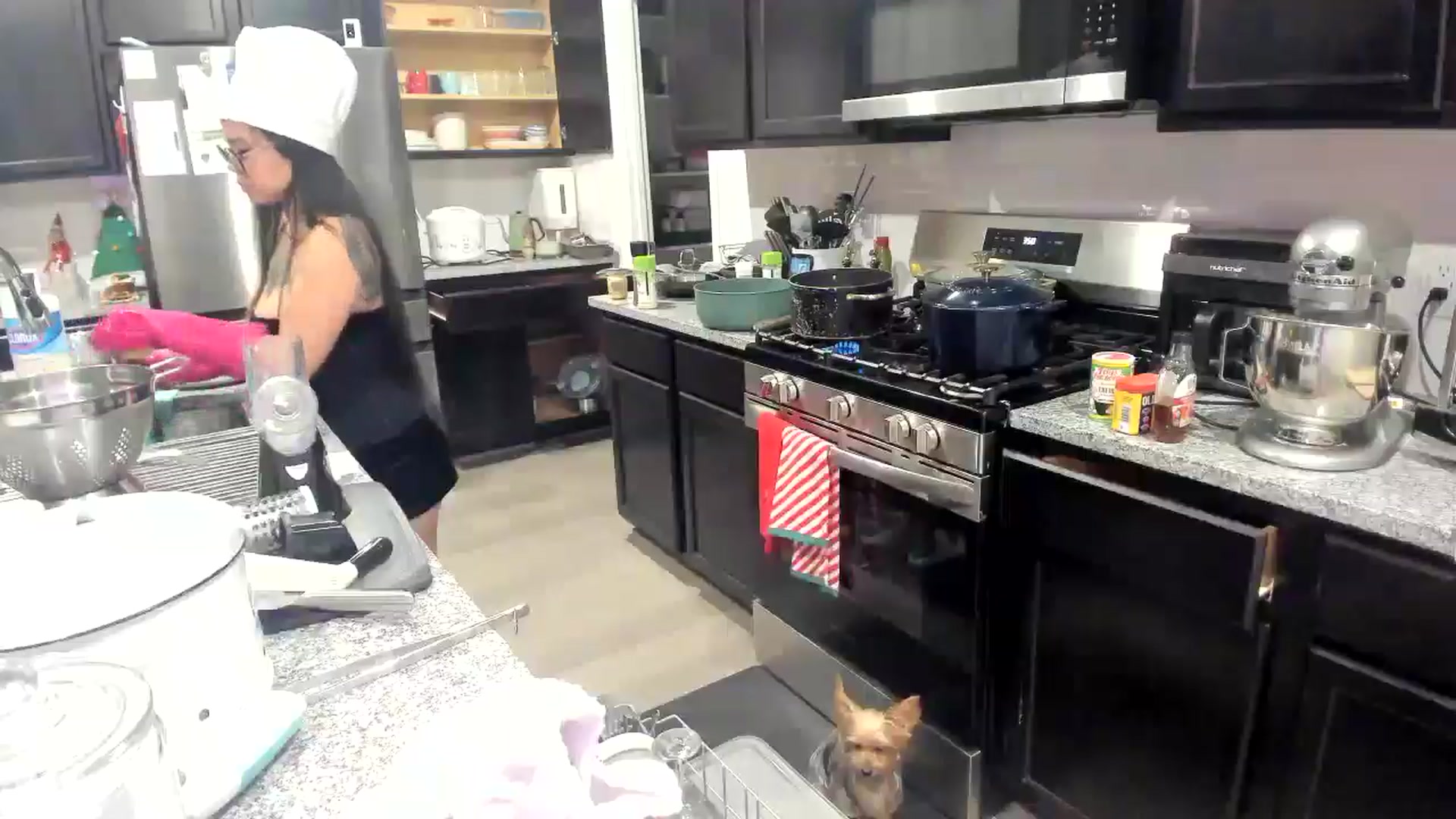 Gallery image thumbnail from dolllface's myfreecams stream on, 11/27/2025, 09:36 image 17 of 20