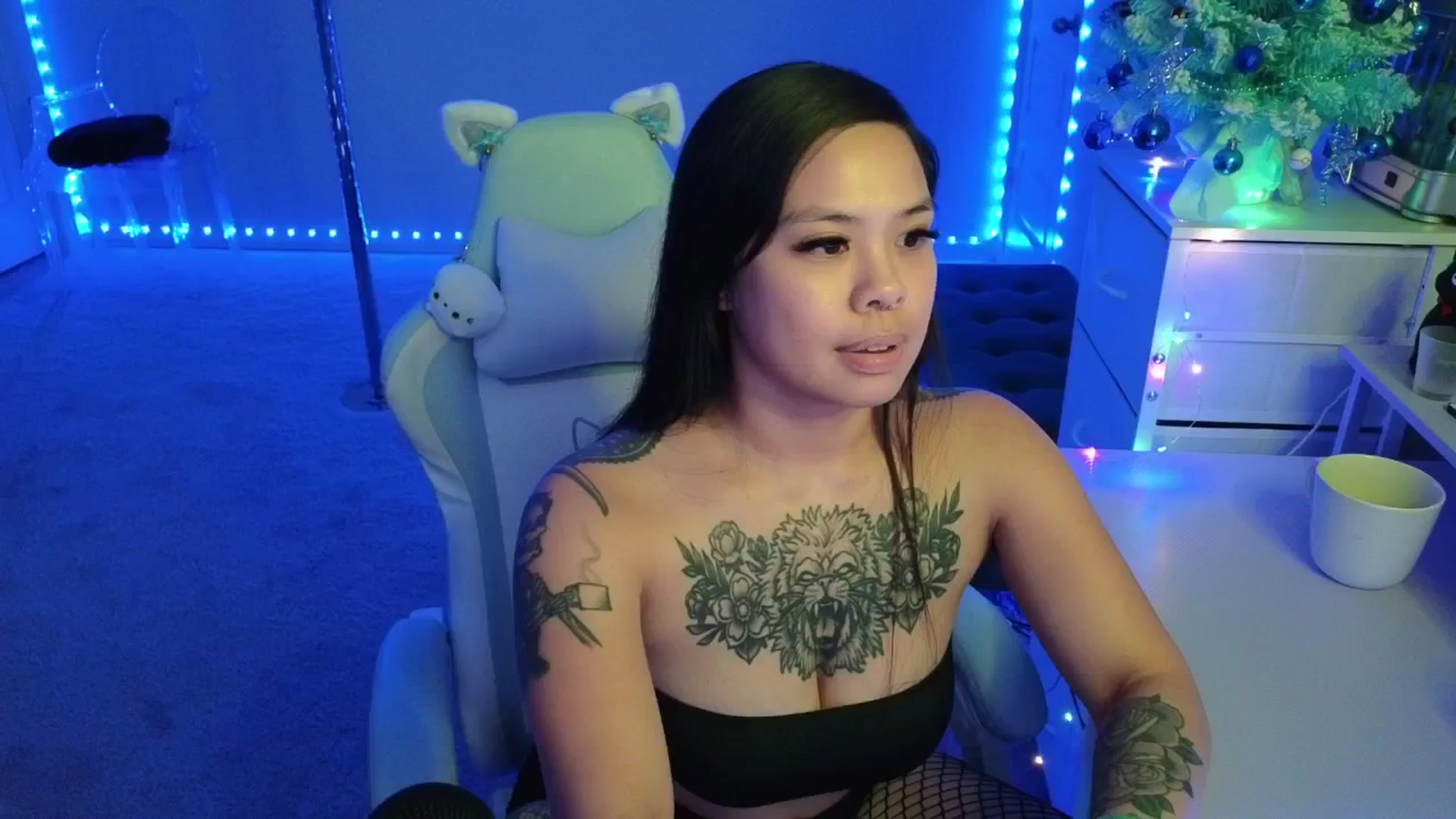 Gallery image thumbnail from dolllface's myfreecams stream on, 11/29/2025, 09:32 image 1 of 20