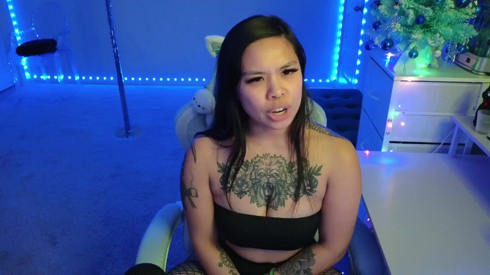 Gallery image thumbnail from dolllface's myfreecams stream on, 11/29/2025, 09:32 image 11 of 20