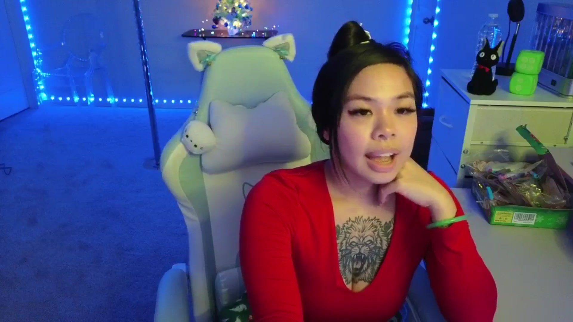 Gallery image thumbnail from dolllface's myfreecams stream on, 12/03/2025, 10:12 image 18 of 20