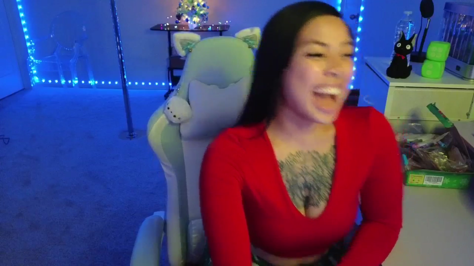 Gallery image thumbnail from dolllface's myfreecams stream on, 12/03/2025, 10:12 image 16 of 20