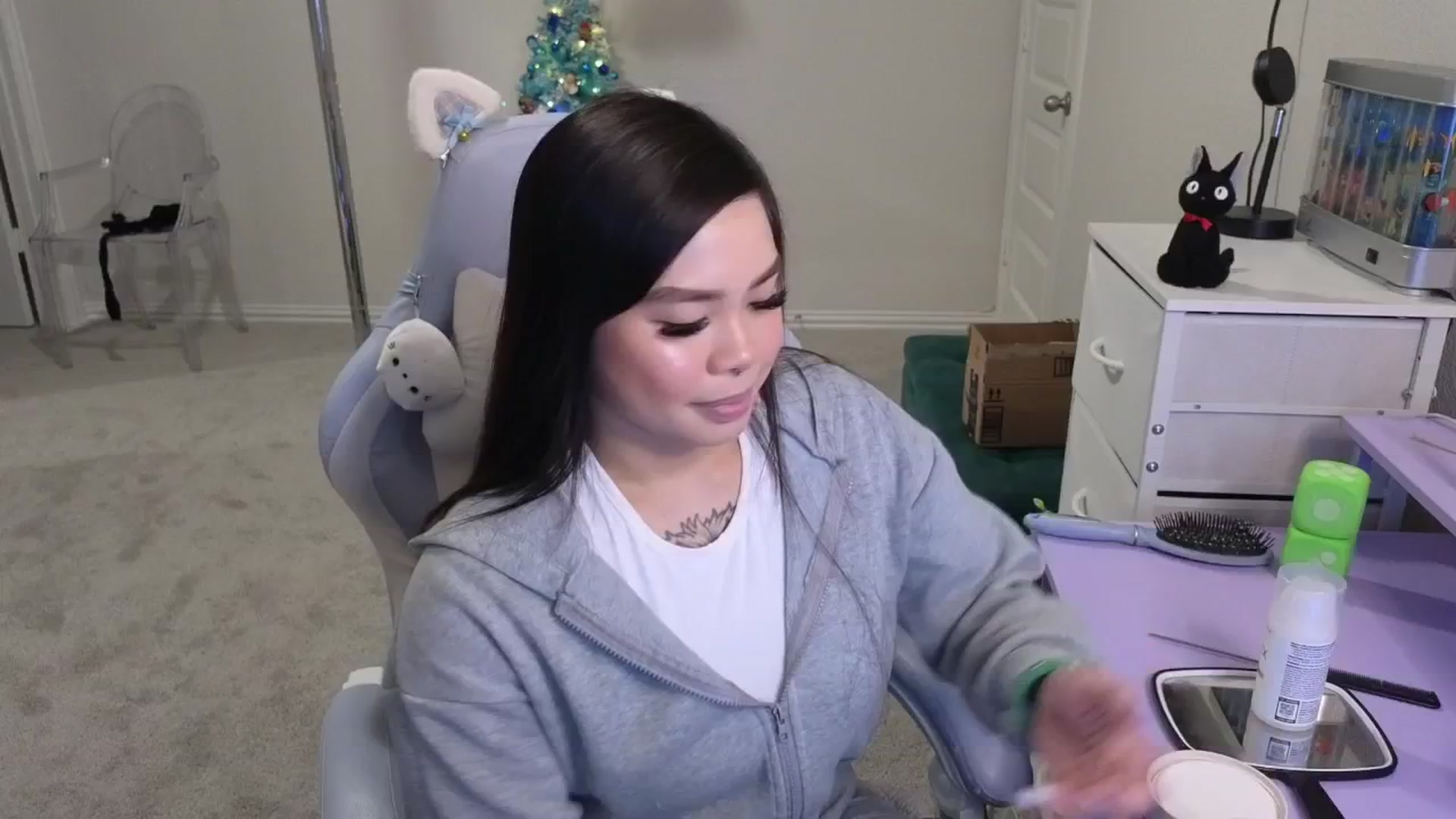 Gallery image thumbnail from dolllface's myfreecams stream on, 12/05/2025, 03:29 image 16 of 20
