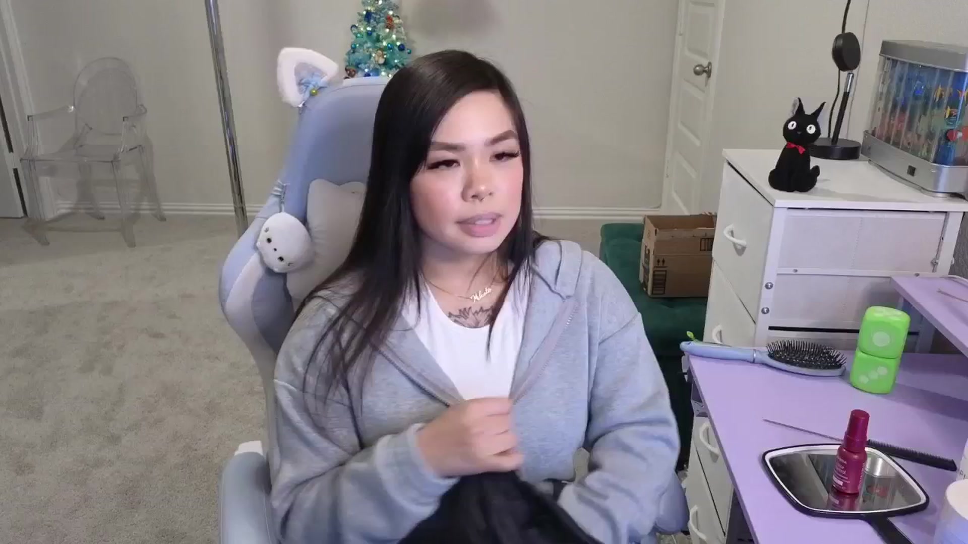 Gallery image thumbnail from dolllface's myfreecams stream on, 12/05/2025, 03:29 image 18 of 20