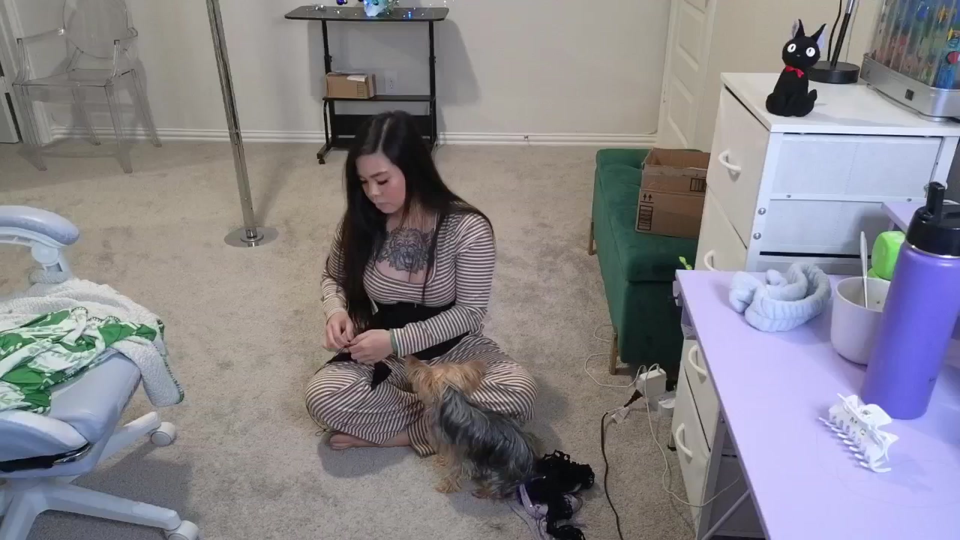 Gallery image thumbnail from dolllface's myfreecams stream on, 12/07/2025, 03:17 image 19 of 20