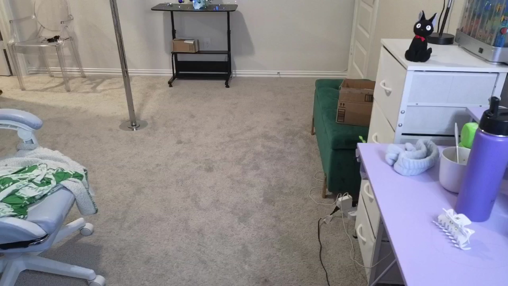 Gallery image thumbnail from dolllface's myfreecams stream on, 12/07/2025, 03:17 image 12 of 20