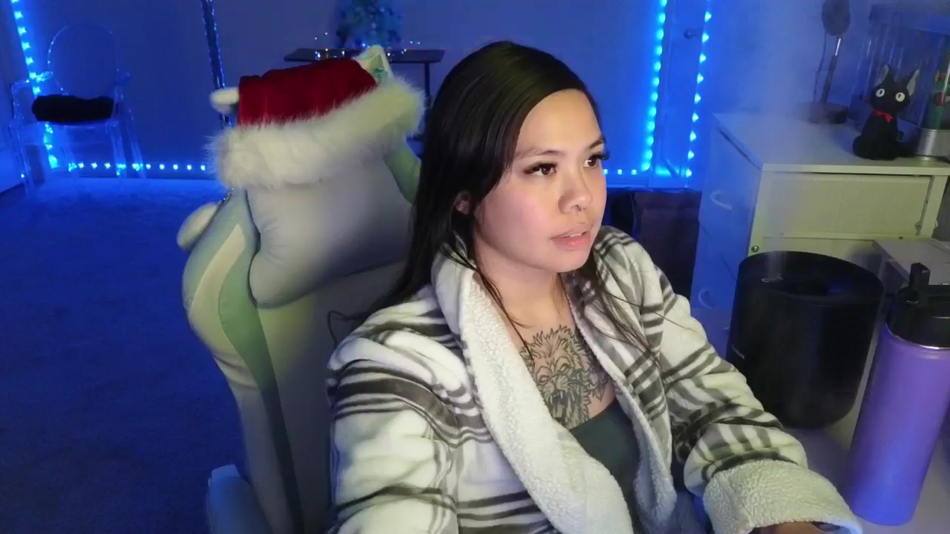 Gallery image thumbnail from dolllface's myfreecams stream on, 12/12/2025, 08:19 image 20 of 20