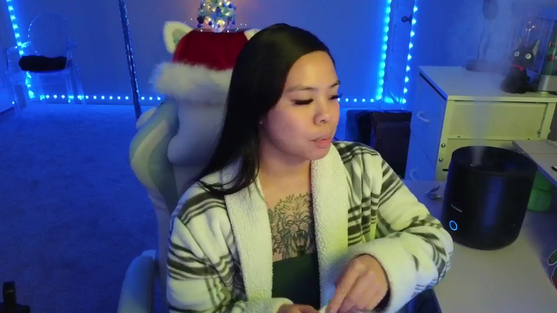 Gallery image thumbnail from dolllface's myfreecams stream on, 12/12/2025, 08:19 image 8 of 20