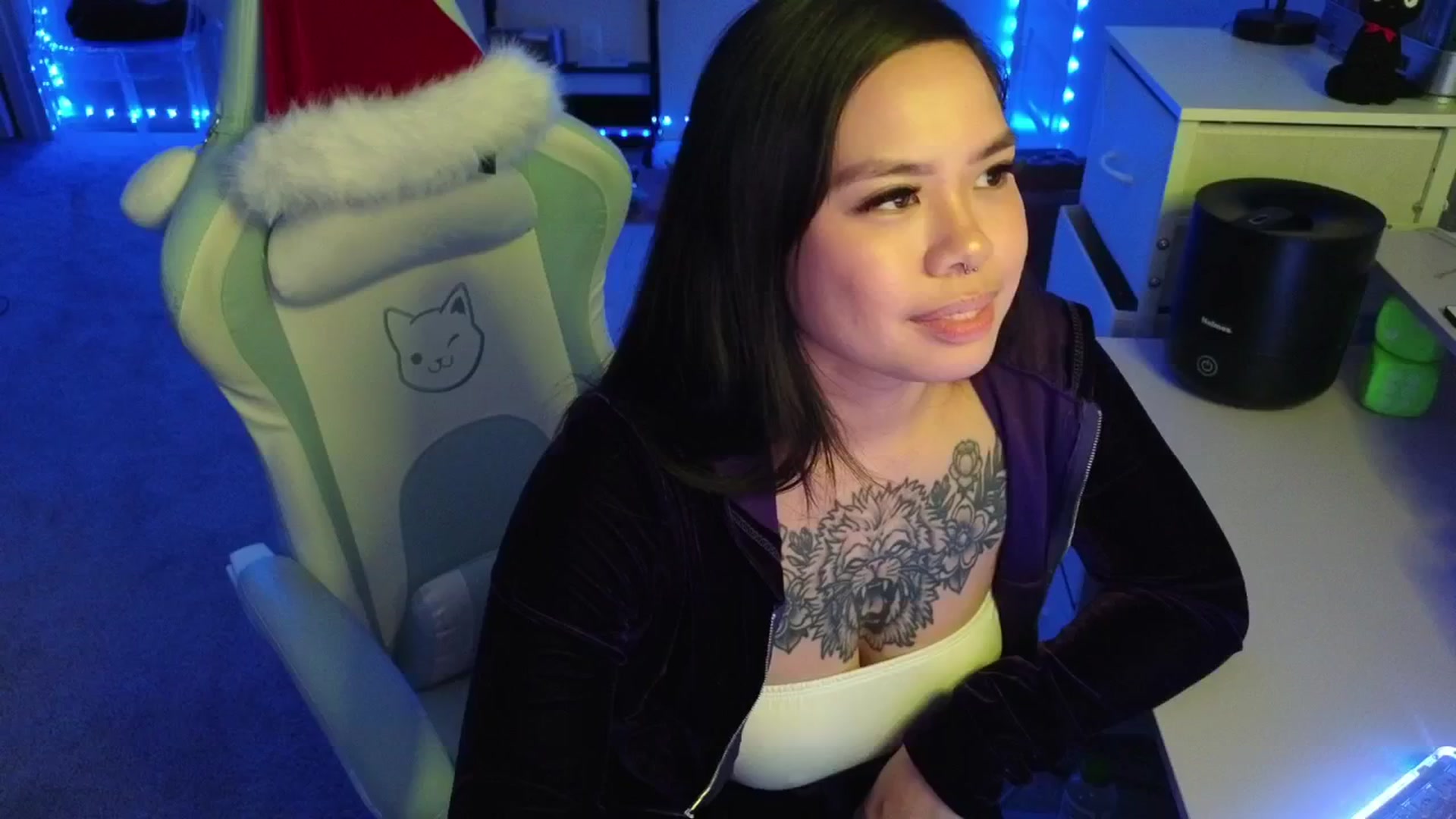 Gallery image thumbnail from dolllface's myfreecams stream on, 12/15/2025, 10:56 image 4 of 20