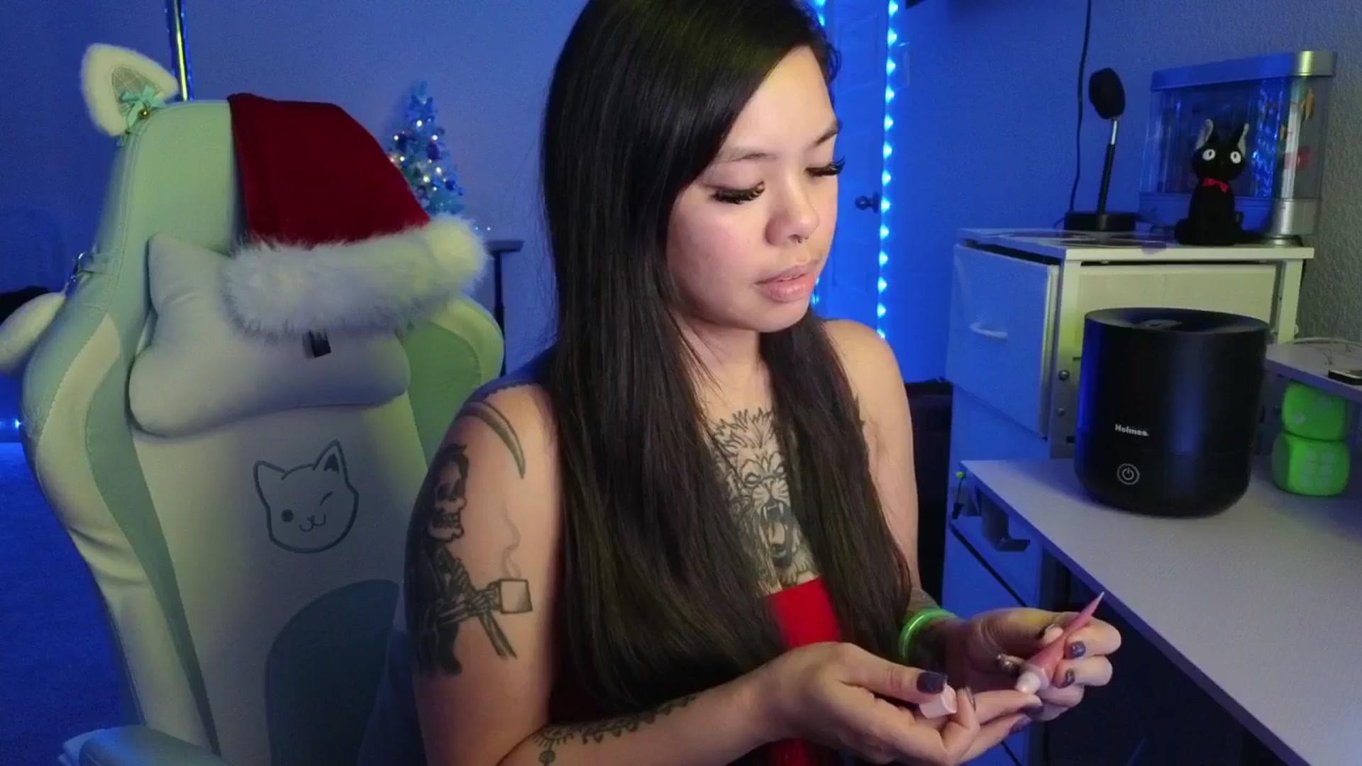 Gallery image thumbnail from dolllface's myfreecams stream on, 12/17/2025, 07:22 image 3 of 20