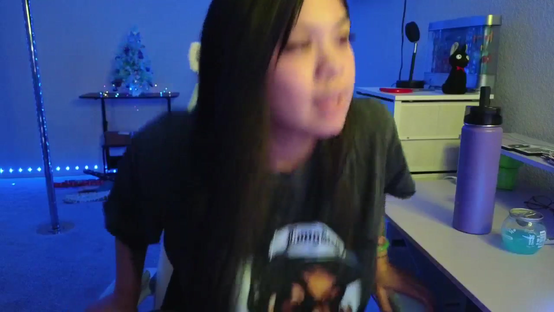 Gallery image thumbnail from dolllface's myfreecams stream on, 12/22/2025, 08:41 image 14 of 20