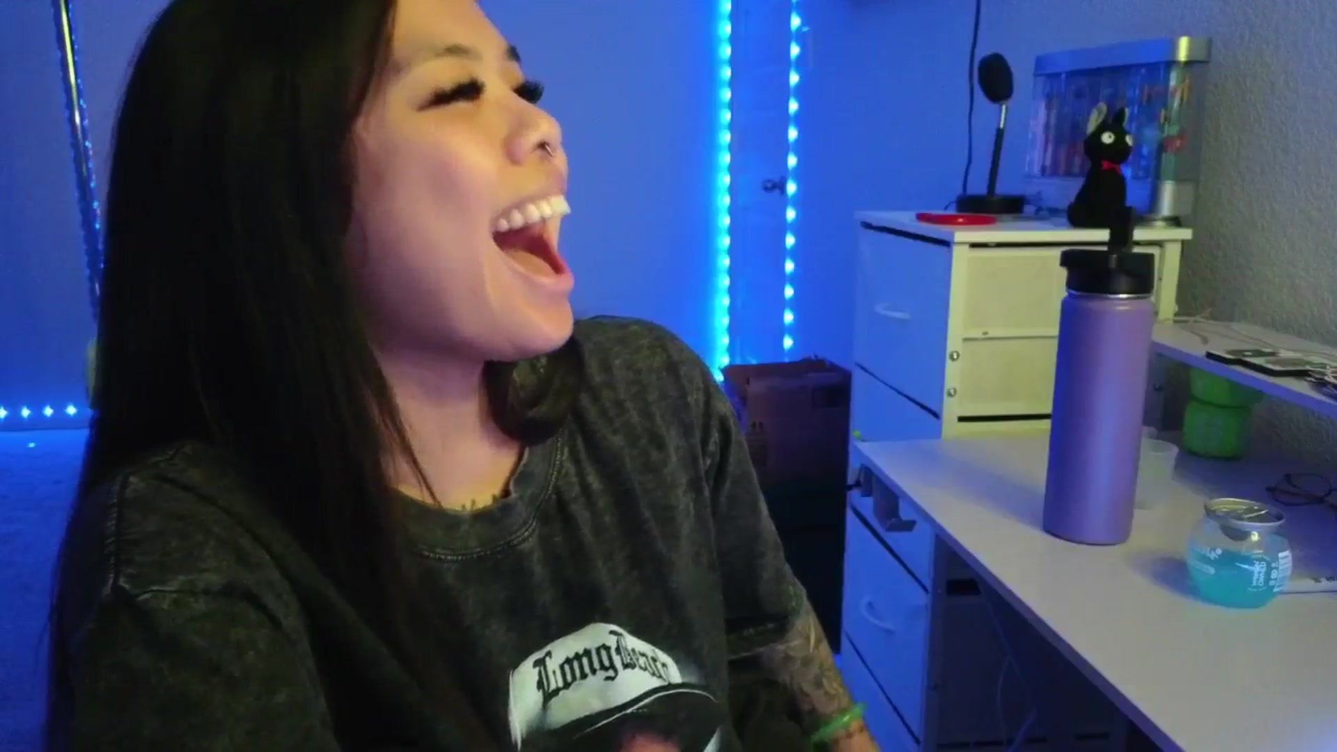 Gallery image thumbnail from dolllface's myfreecams stream on, 12/22/2025, 08:41 image 12 of 20