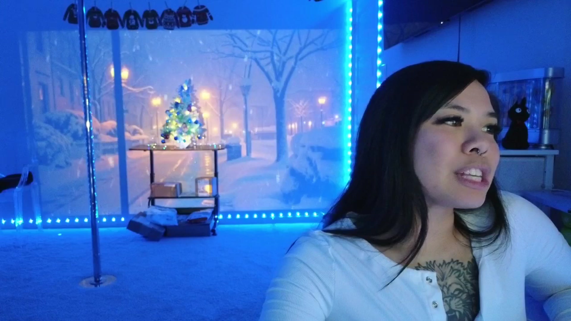 Gallery image thumbnail from dolllface's myfreecams stream on, 12/24/2025, 09:38 image 18 of 20