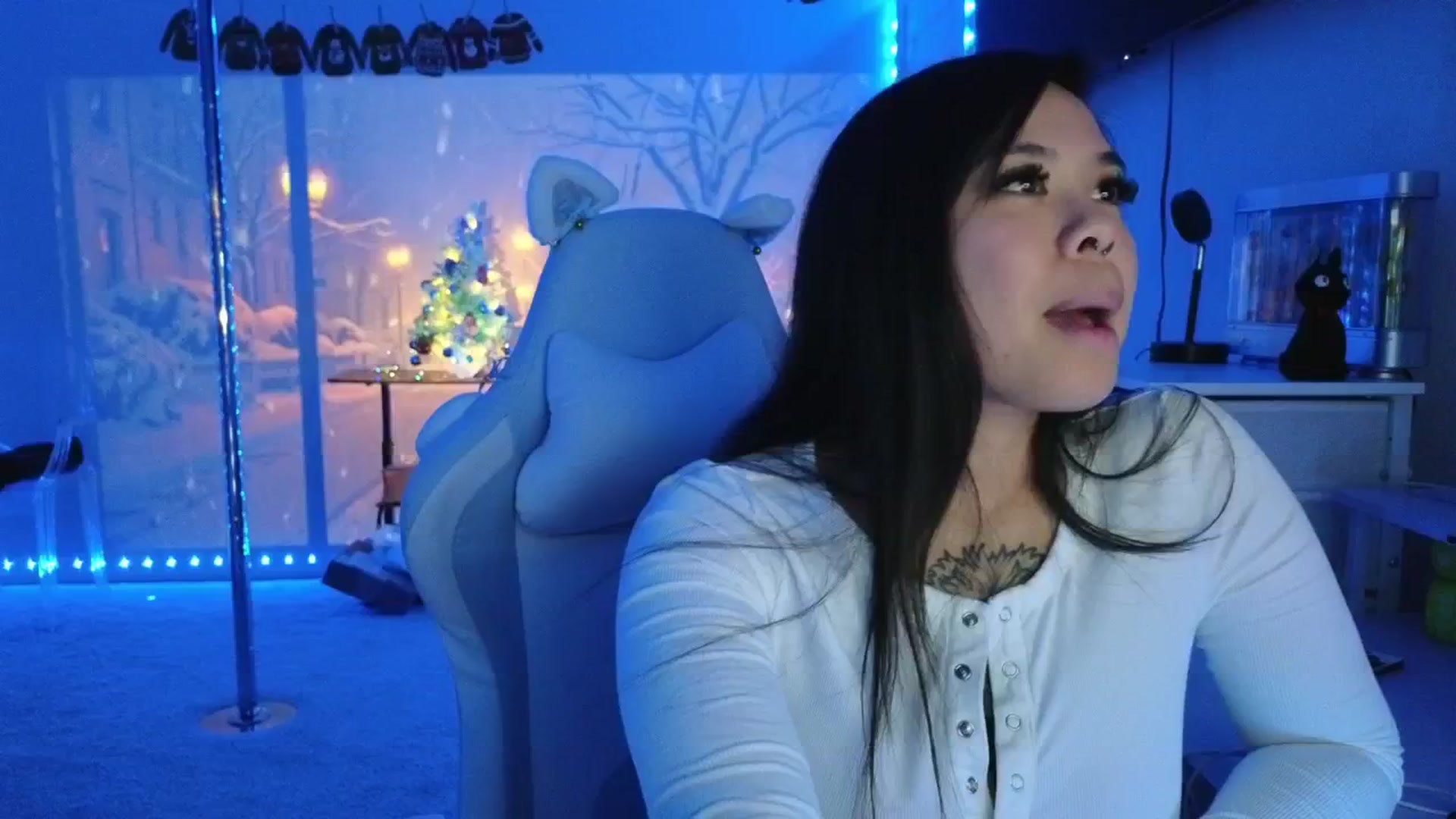Gallery image thumbnail from dolllface's myfreecams stream on, 12/24/2025, 10:04 image 18 of 20