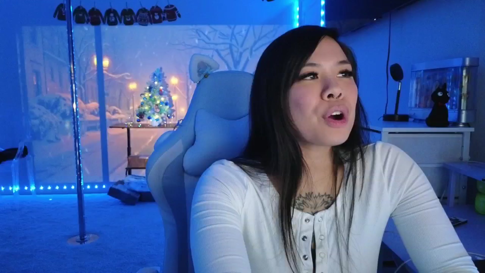 Gallery image thumbnail from dolllface's myfreecams stream on, 12/24/2025, 10:04 image 15 of 20