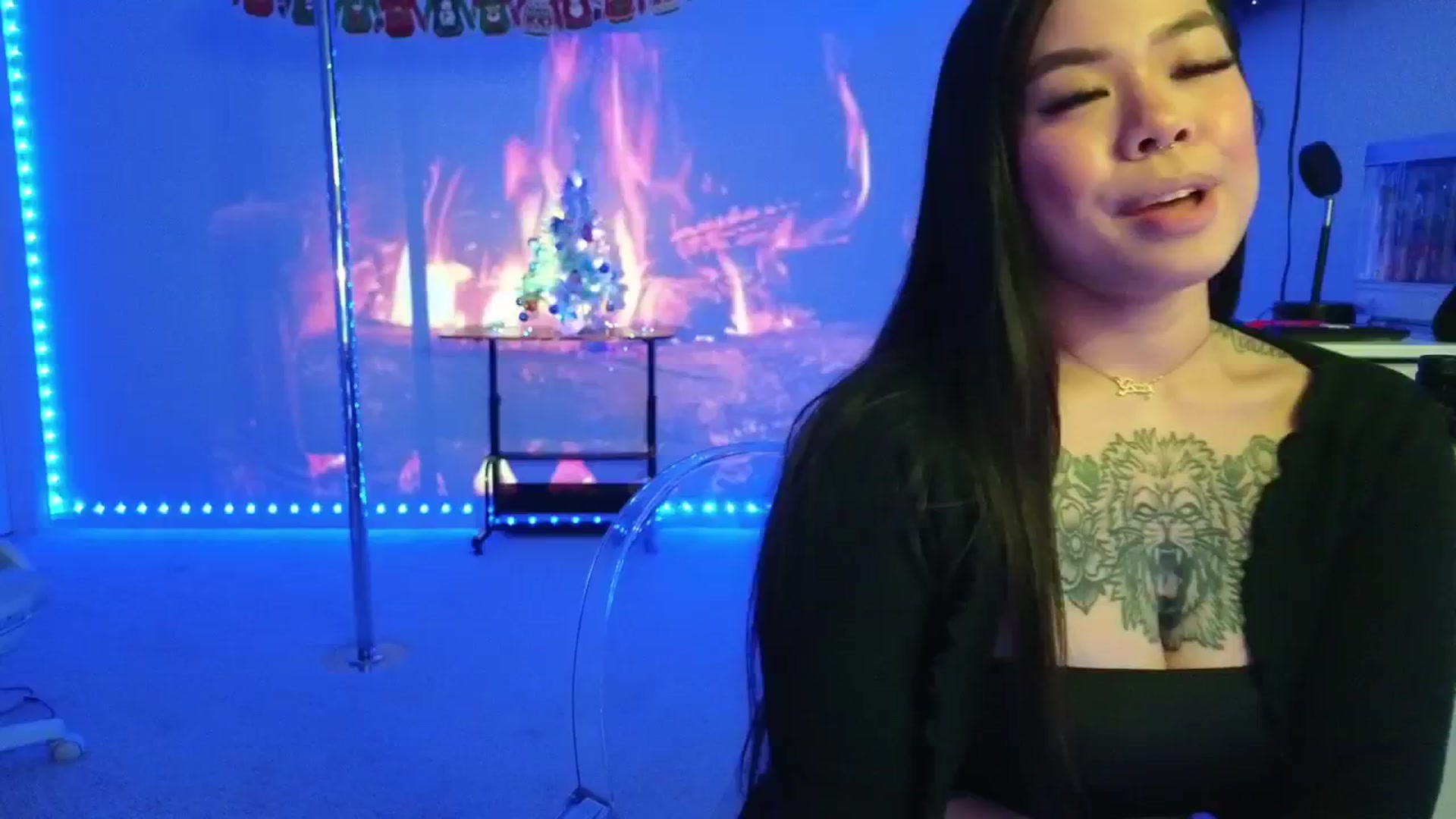 Gallery image thumbnail from dolllface's myfreecams stream on, 12/26/2025, 03:37 image 12 of 20