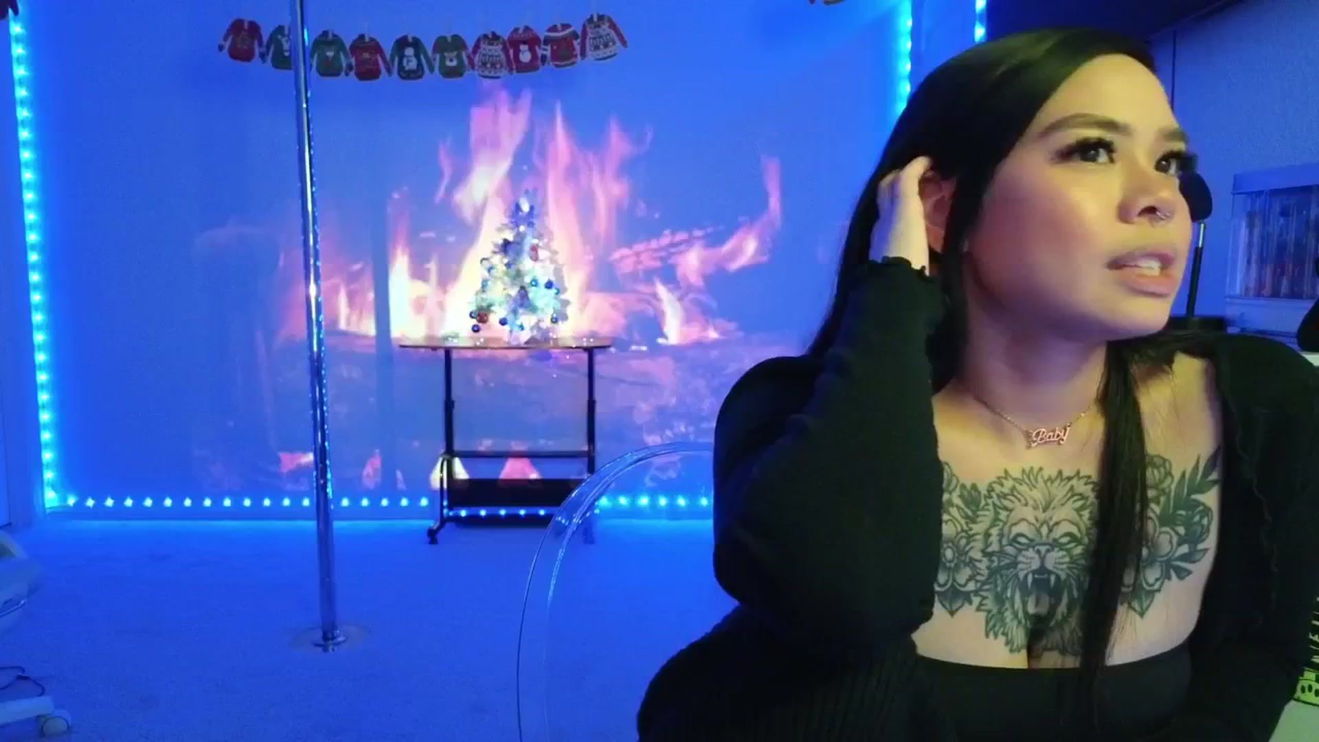 Gallery image thumbnail from dolllface's myfreecams stream on, 12/26/2025, 03:37 image 15 of 20