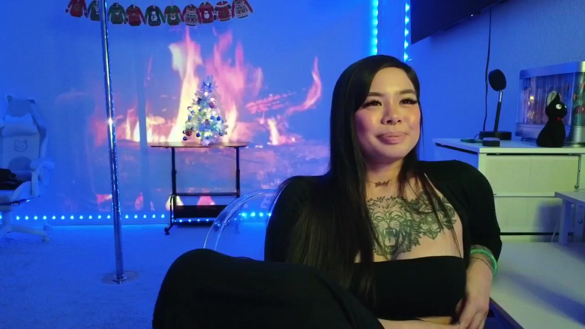 Gallery image thumbnail from dolllface's myfreecams stream on, 12/27/2025, 03:46 image 12 of 20