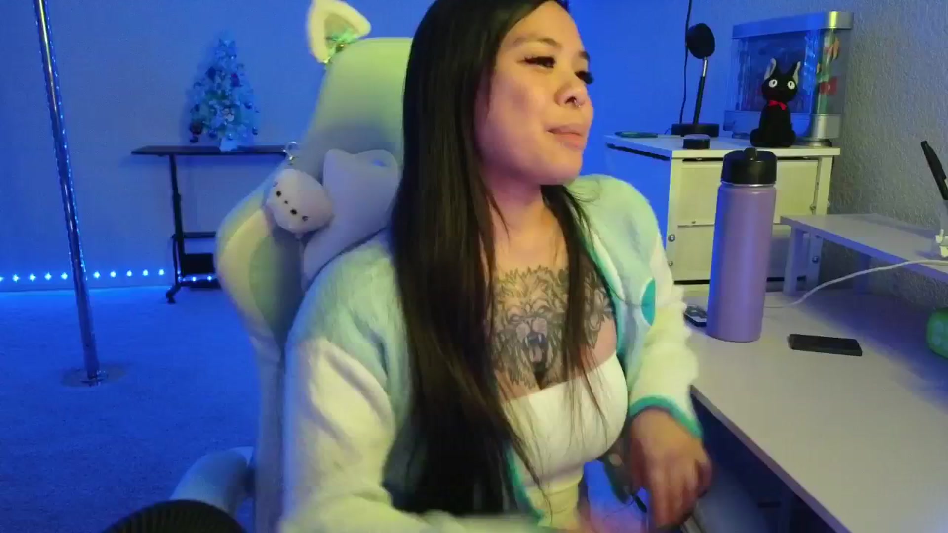 Gallery image thumbnail from dolllface's myfreecams stream on, 01/05/2026, 09:30 image 2 of 20