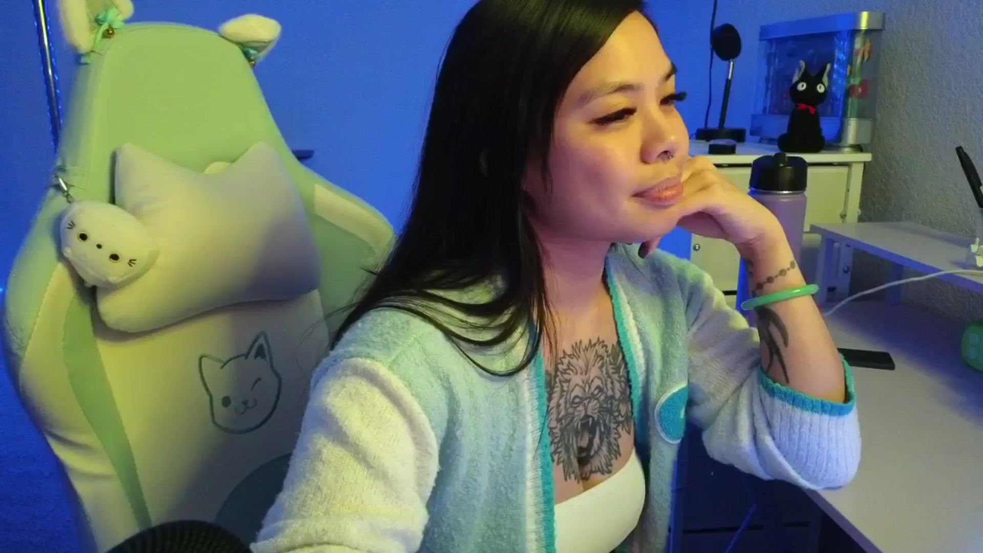 Gallery image thumbnail from dolllface's myfreecams stream on, 01/05/2026, 09:30 image 3 of 20
