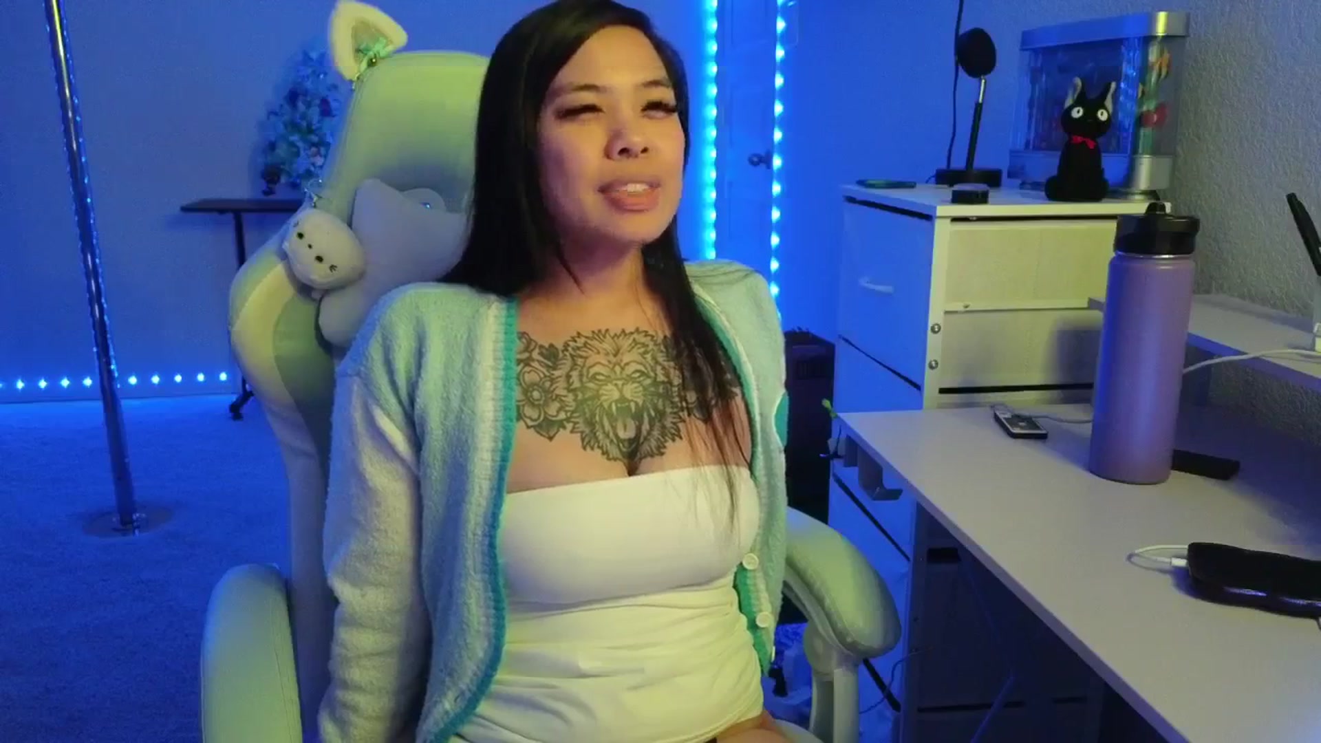 Gallery image thumbnail from dolllface's myfreecams stream on, 01/05/2026, 09:44 image 20 of 20