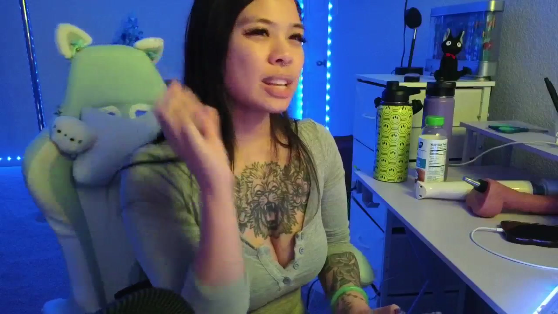 Gallery image thumbnail from dolllface's myfreecams stream on, 01/06/2026, 08:59 image 10 of 20