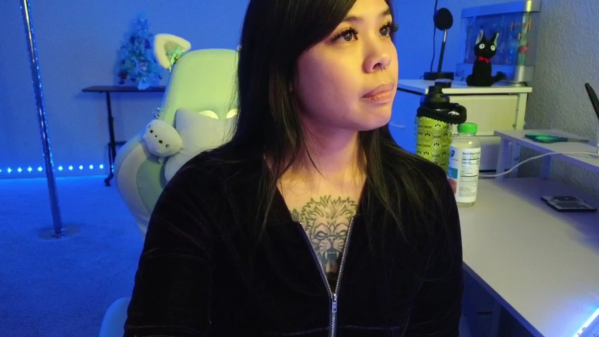 Gallery image thumbnail from dolllface's myfreecams stream on, 01/07/2026, 08:35 image 6 of 20