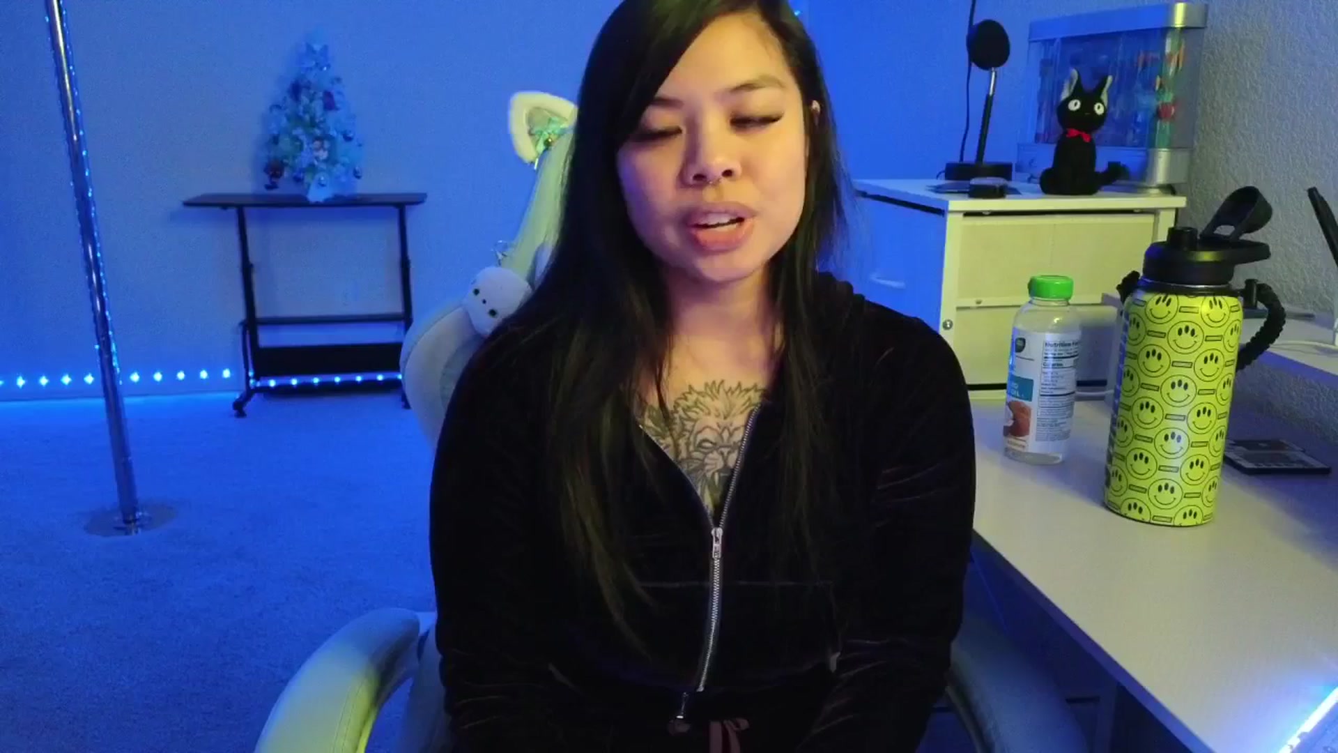 Gallery image thumbnail from dolllface's myfreecams stream on, 01/07/2026, 12:40 image 1 of 20