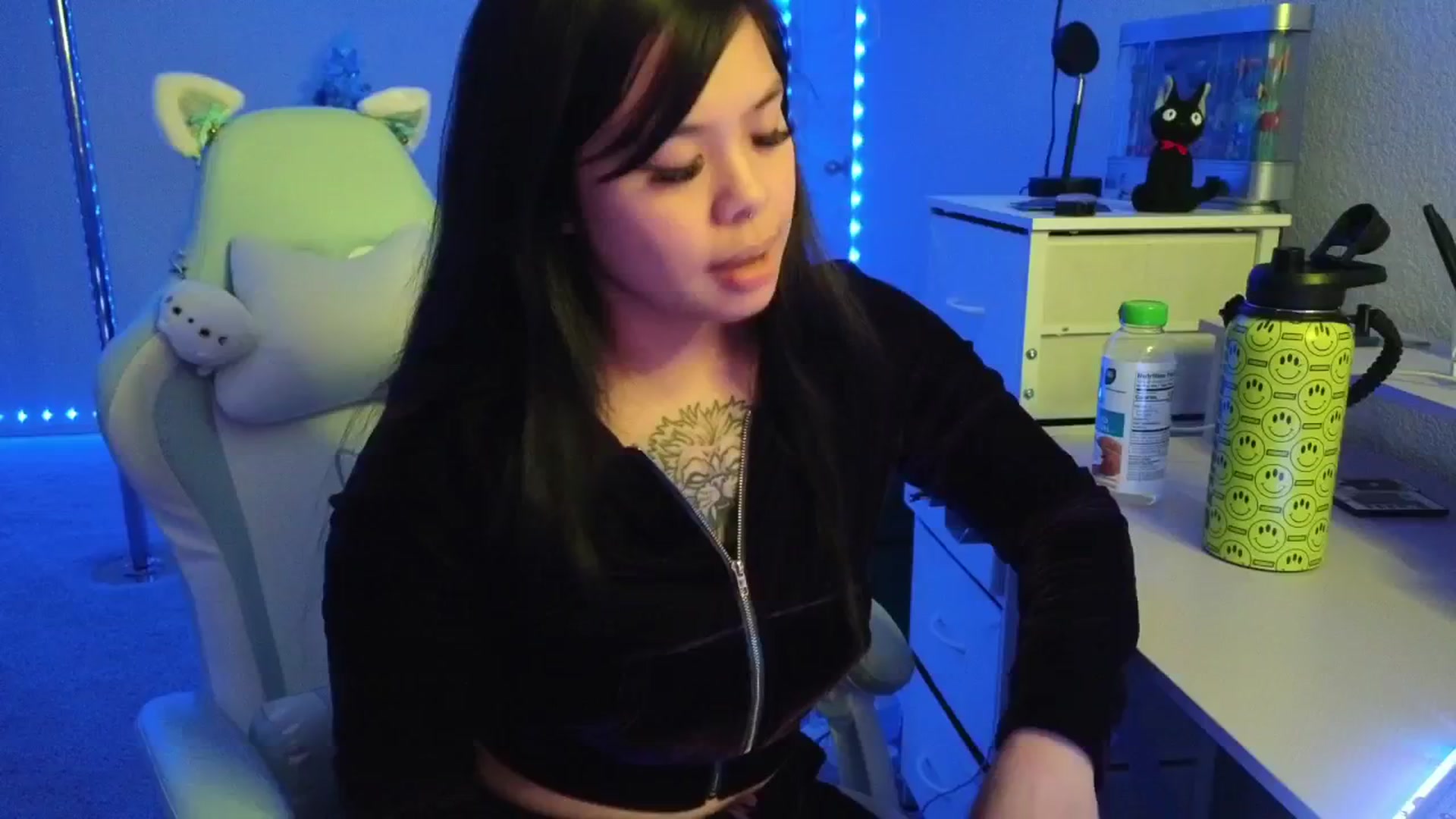 Gallery image thumbnail from dolllface's myfreecams stream on, 01/07/2026, 12:40 image 2 of 20