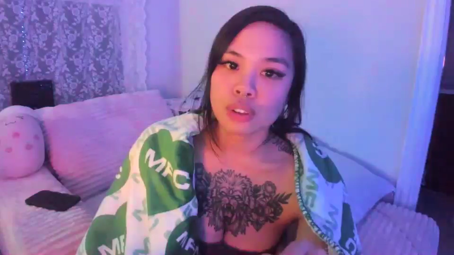 Gallery image thumbnail from dolllface's myfreecams stream on, 01/09/2026, 09:28 image 20 of 20