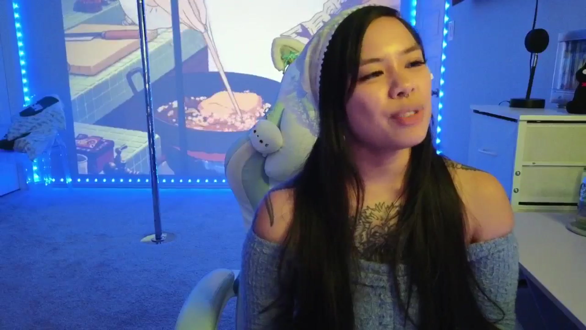 Gallery image thumbnail from dolllface's myfreecams stream on, 01/10/2026, 10:05 image 10 of 20