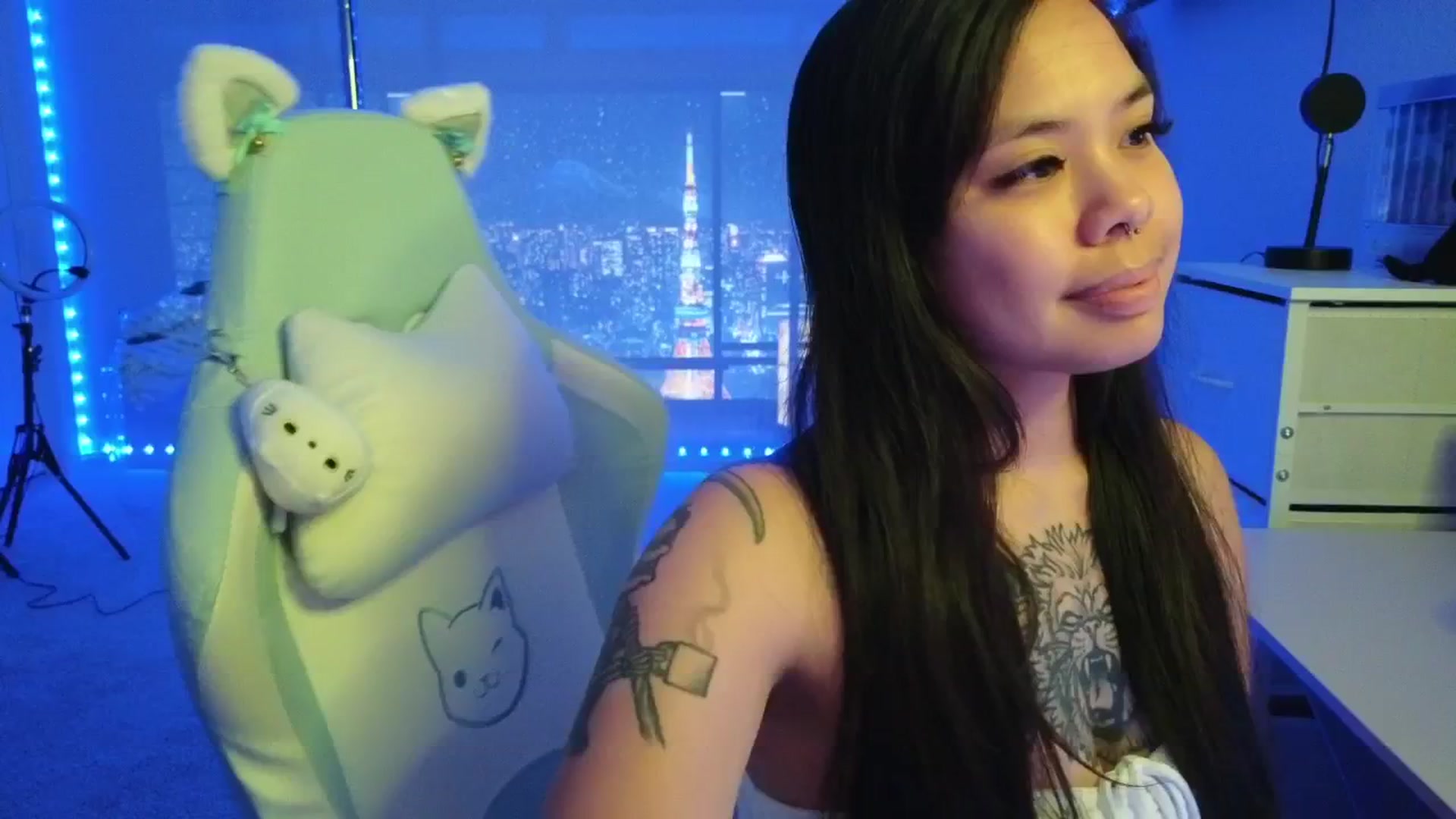 Gallery image thumbnail from dolllface's myfreecams stream on, 01/11/2026, 06:20 image 9 of 20