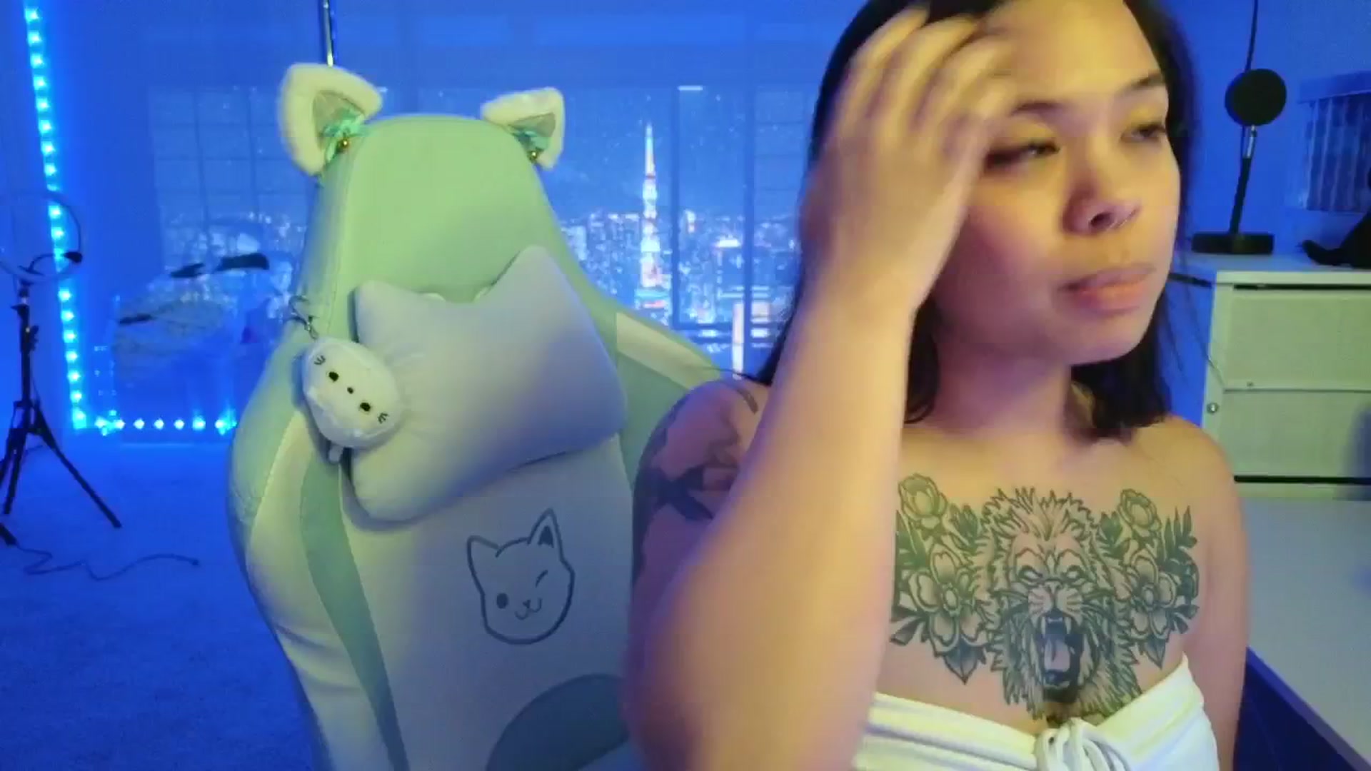 Gallery image thumbnail from dolllface's myfreecams stream on, 01/11/2026, 06:20 image 10 of 20