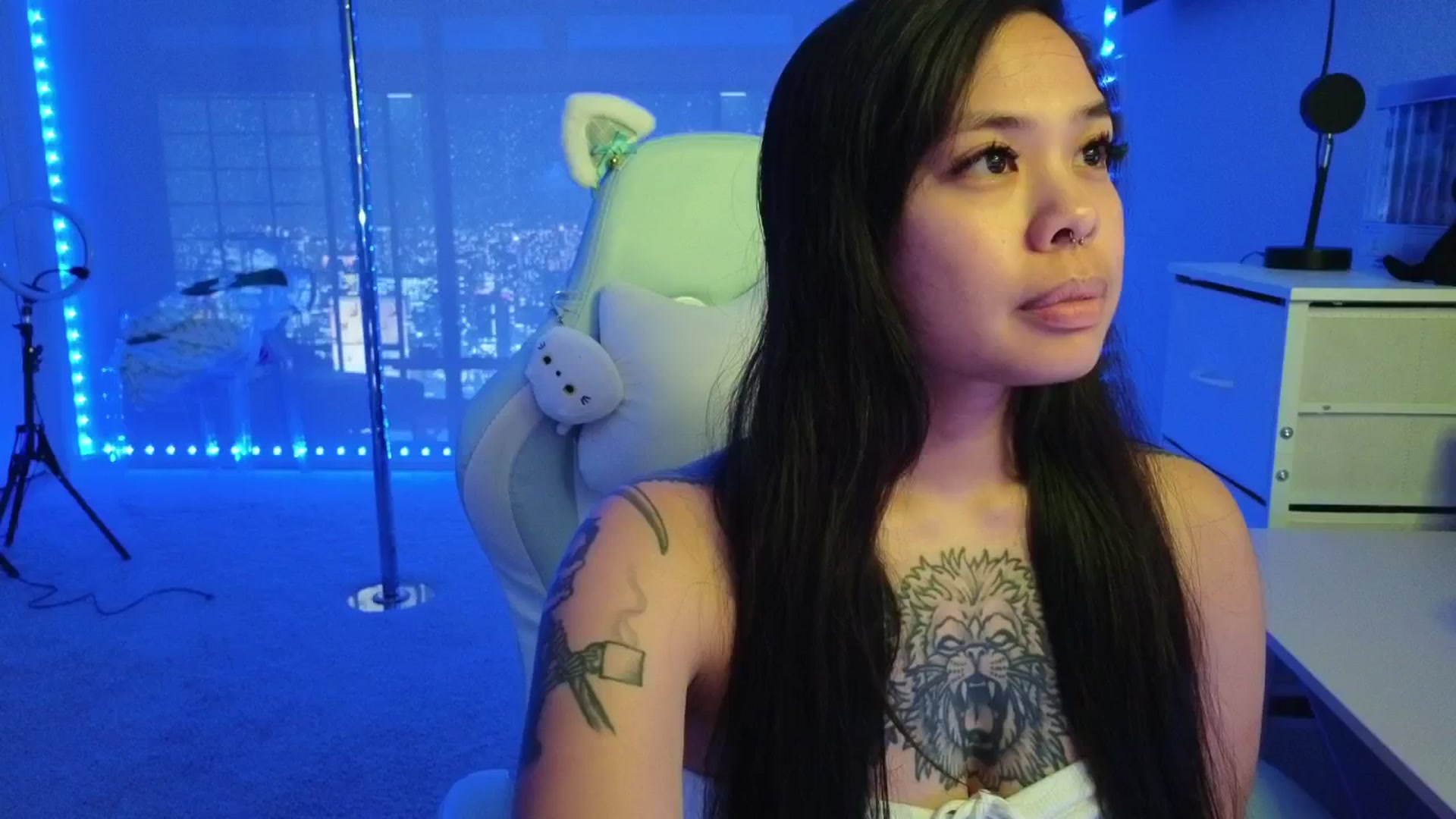 Gallery image thumbnail from dolllface's myfreecams stream on, 01/11/2026, 06:20 image 4 of 20