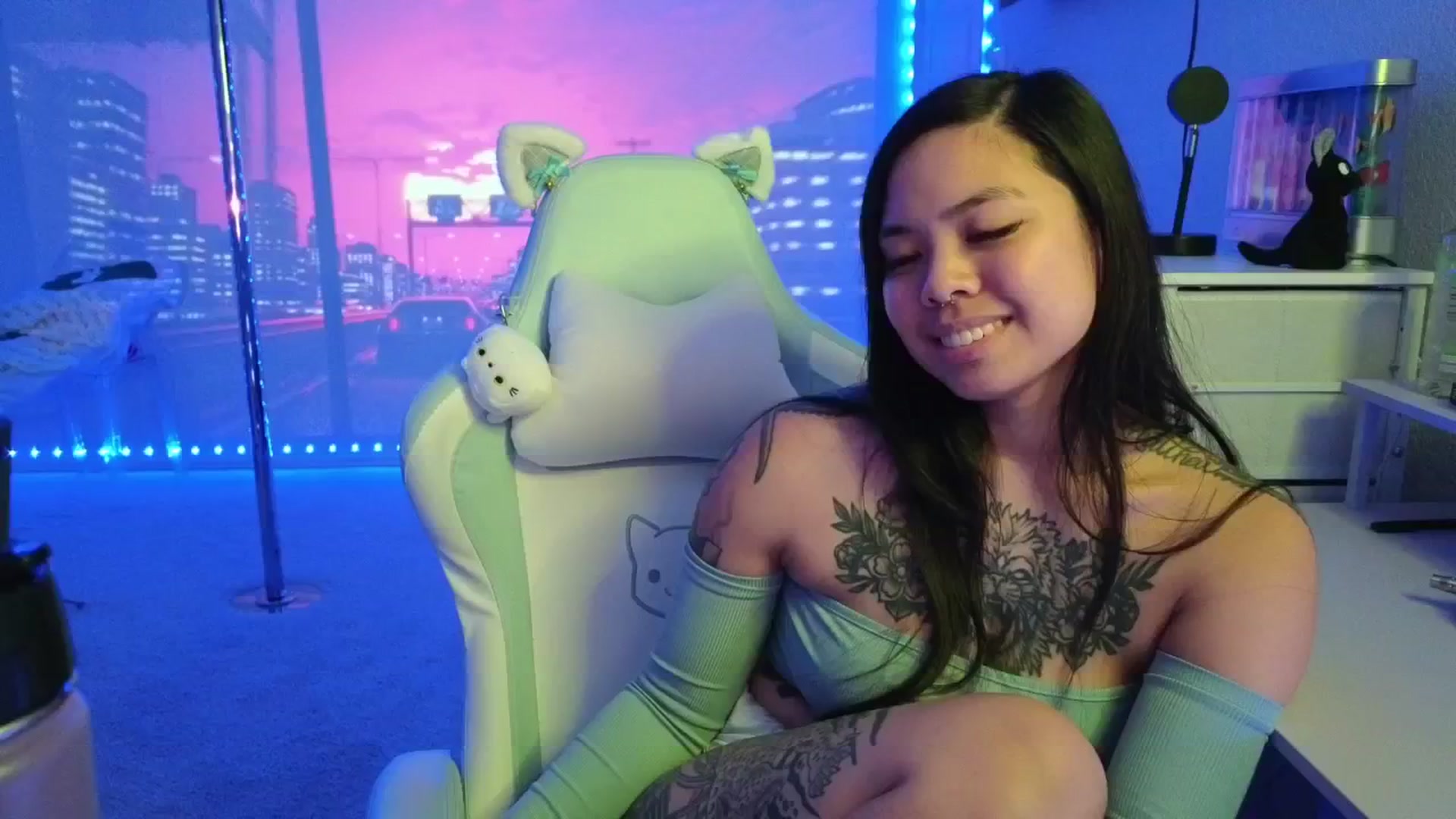 Gallery image thumbnail from dolllface's myfreecams stream on, 01/12/2026, 08:56 image 14 of 20
