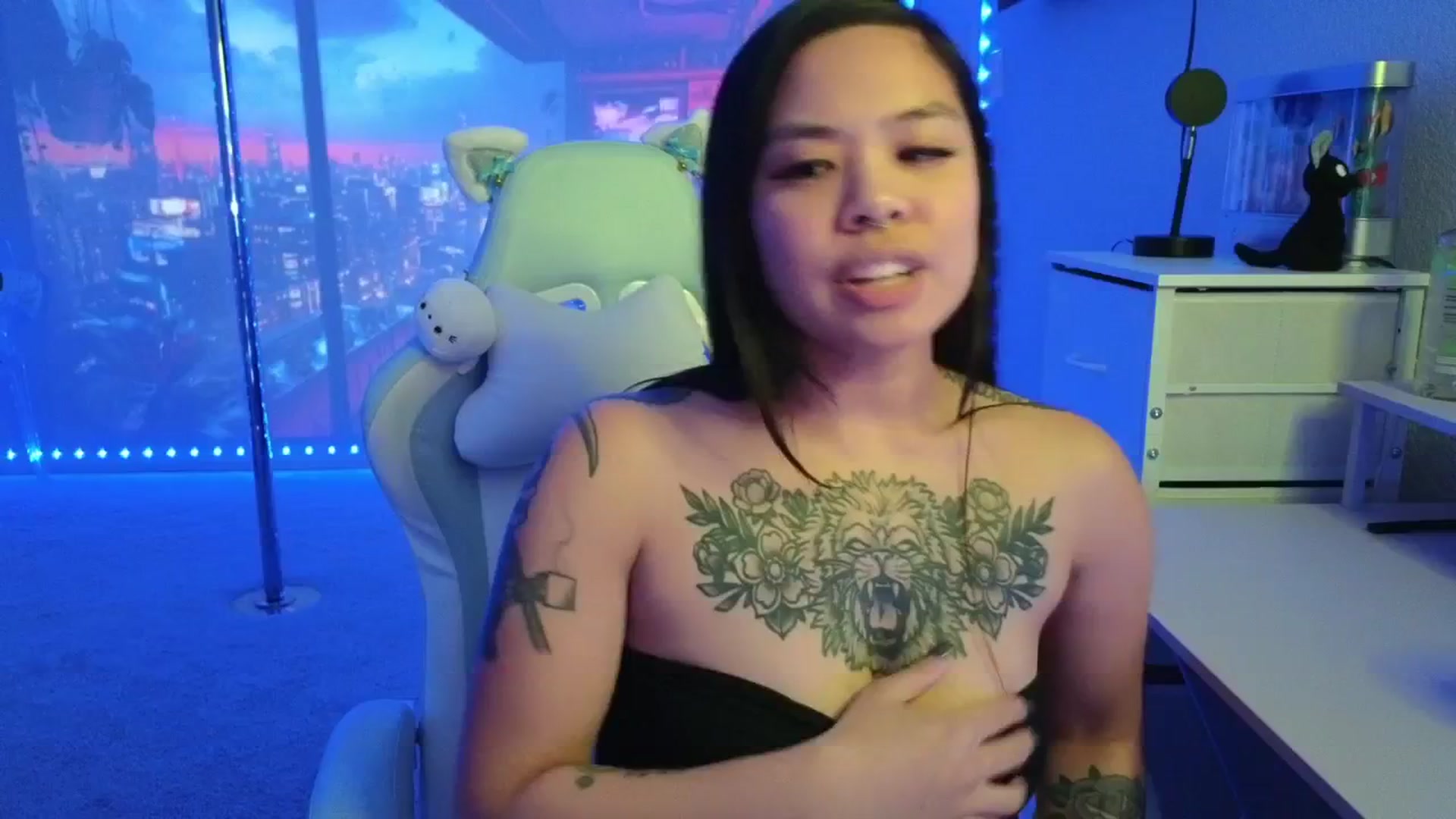 Gallery image thumbnail from dolllface's myfreecams stream on, 01/13/2026, 07:36 image 9 of 20
