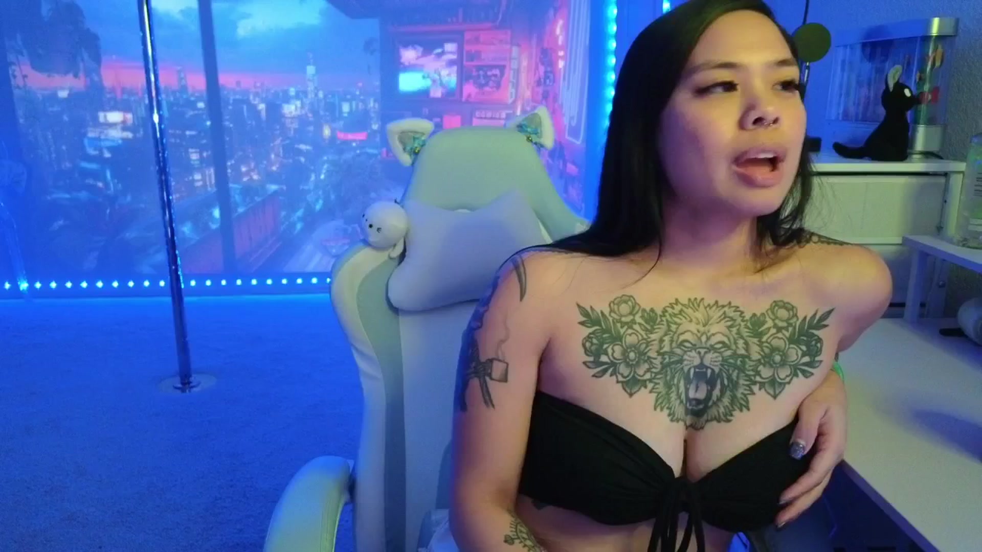 Gallery image thumbnail from dolllface's myfreecams stream on, 01/13/2026, 07:36 image 18 of 20