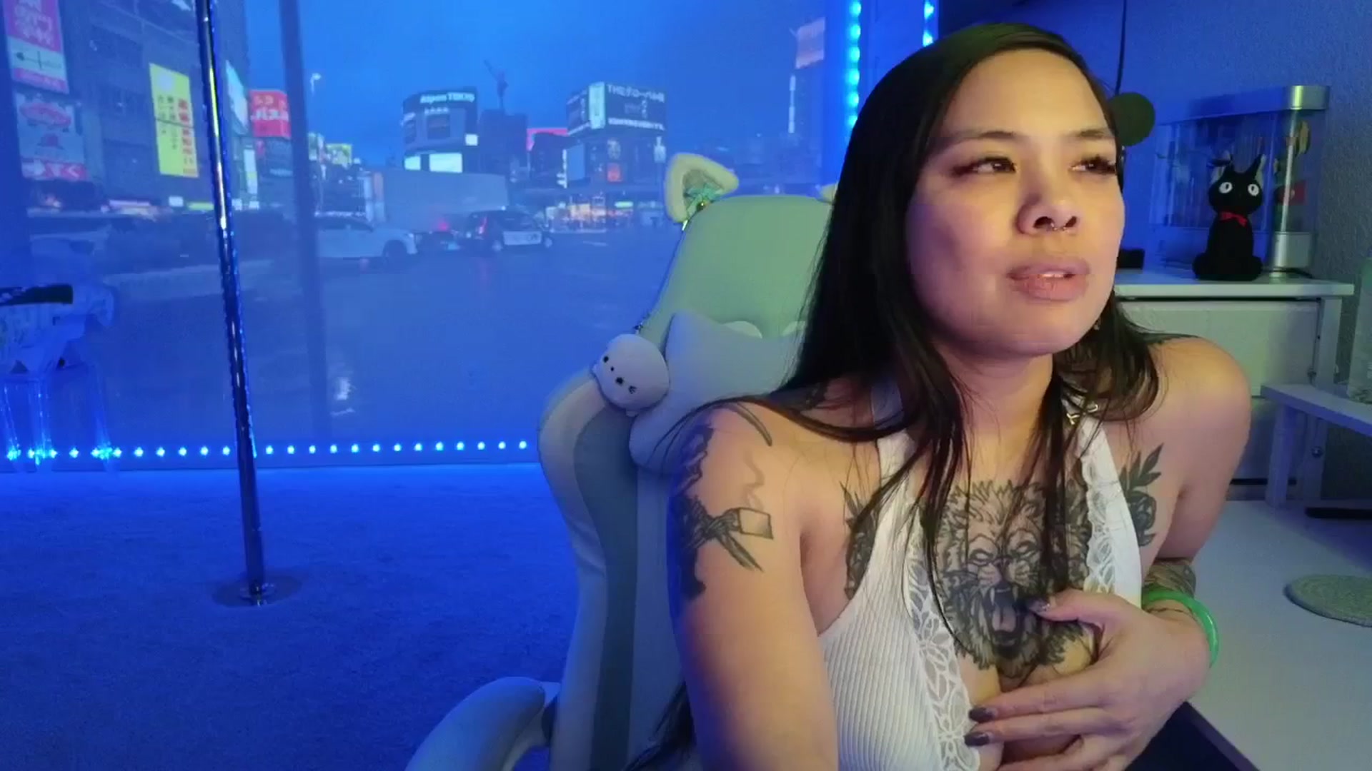 Gallery image thumbnail from dolllface's myfreecams stream on, 01/14/2026, 08:06 image 17 of 20