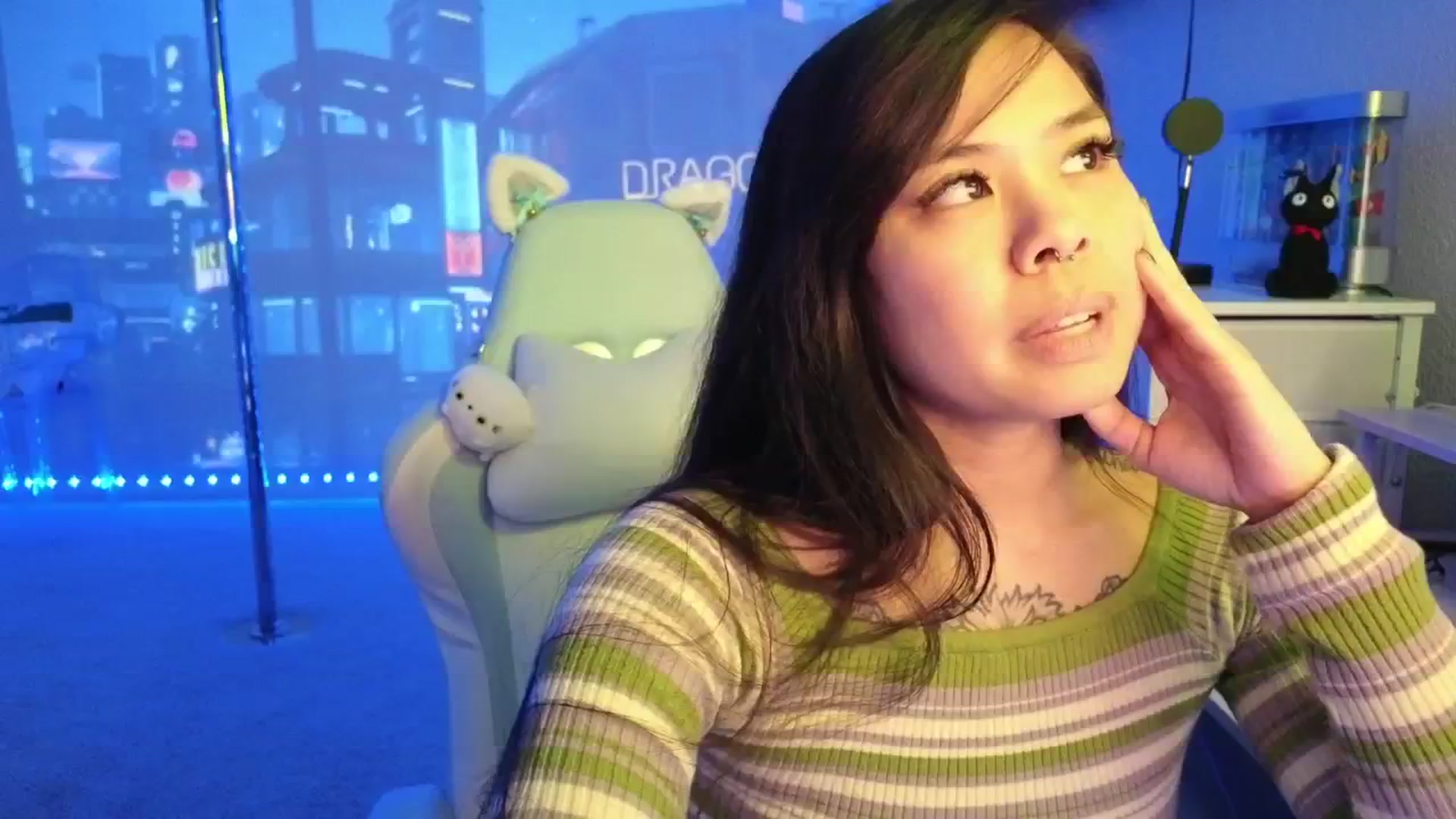 Gallery image thumbnail from dolllface's myfreecams stream on, 01/15/2026, 09:12 image 3 of 20